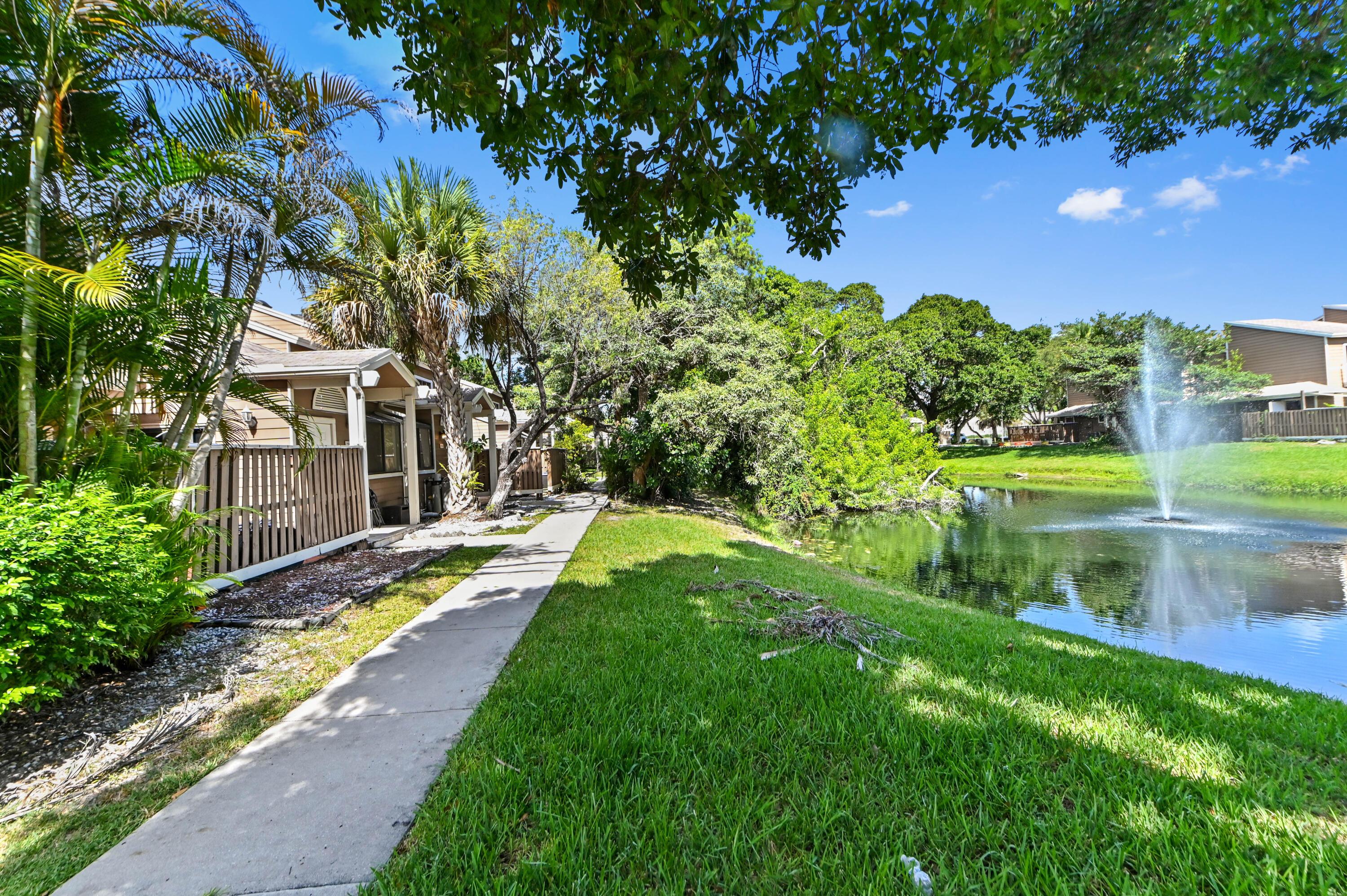 7184 Sportsmans Drive, North Lauderdale, FL 33068, North Lauderdale - Photo 4