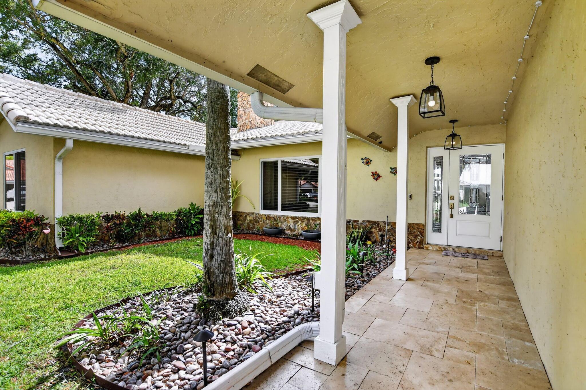 32 SW 14TH Avenue, Boca Raton, FL 33486, Boca Raton - Photo 3