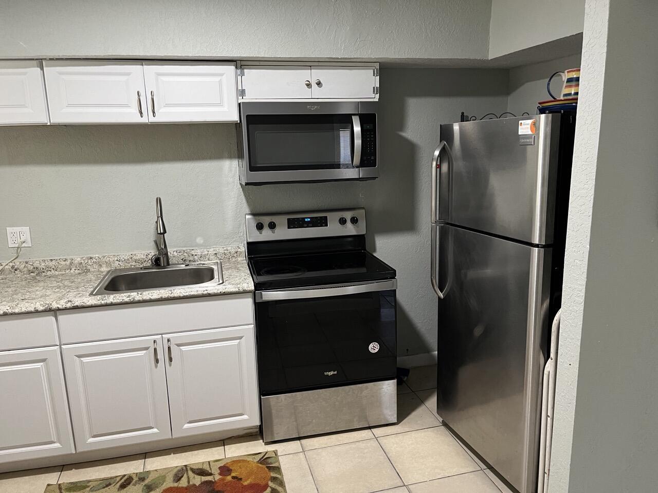 813 9th Avenue N B, Lake Worth Beach, FL 33460, Lake Worth Beach - Photo 5