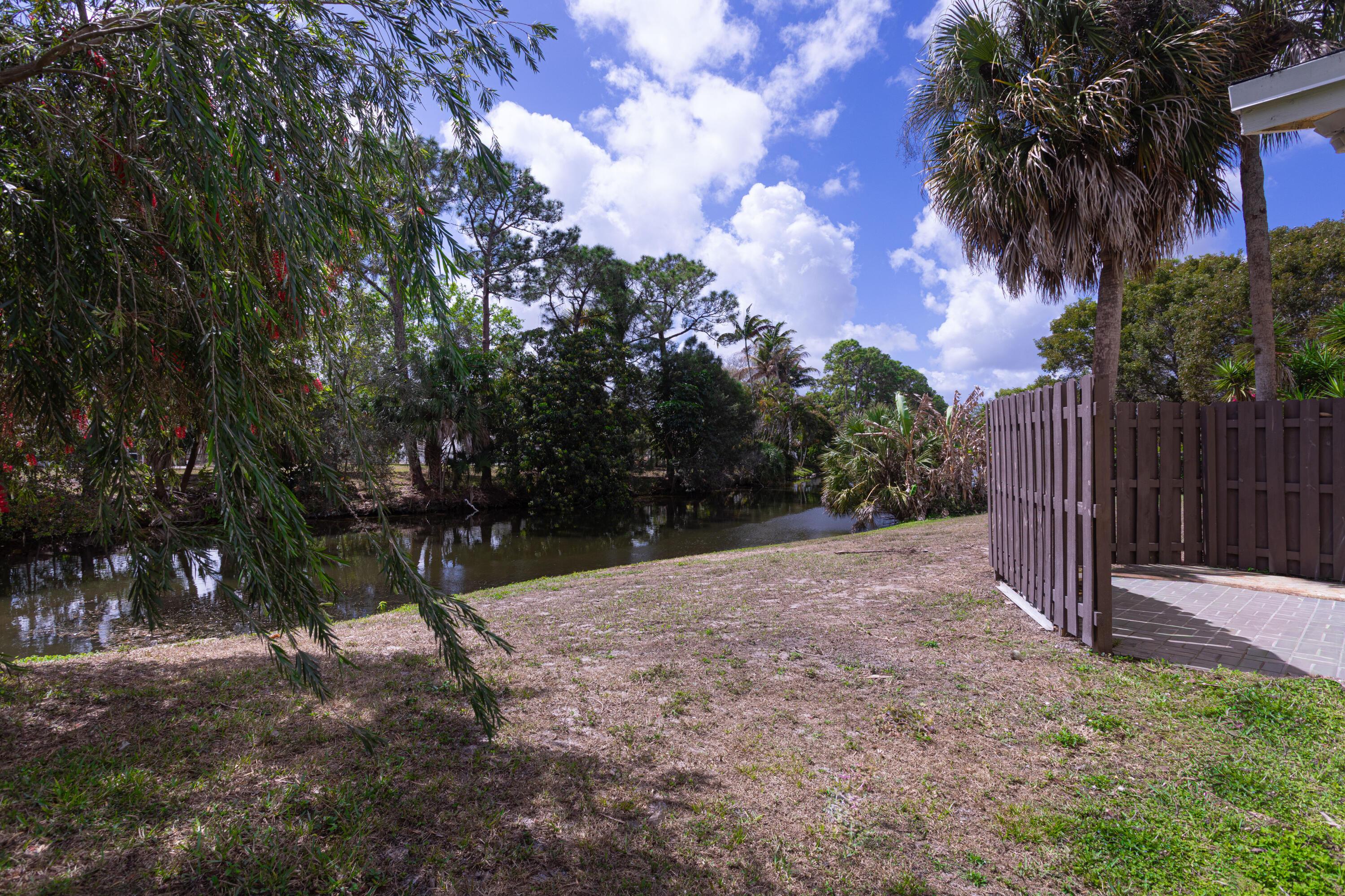 202 Sparrow Drive 1, Royal Palm Beach, FL 33411, Royal Palm Beach - Photo 2