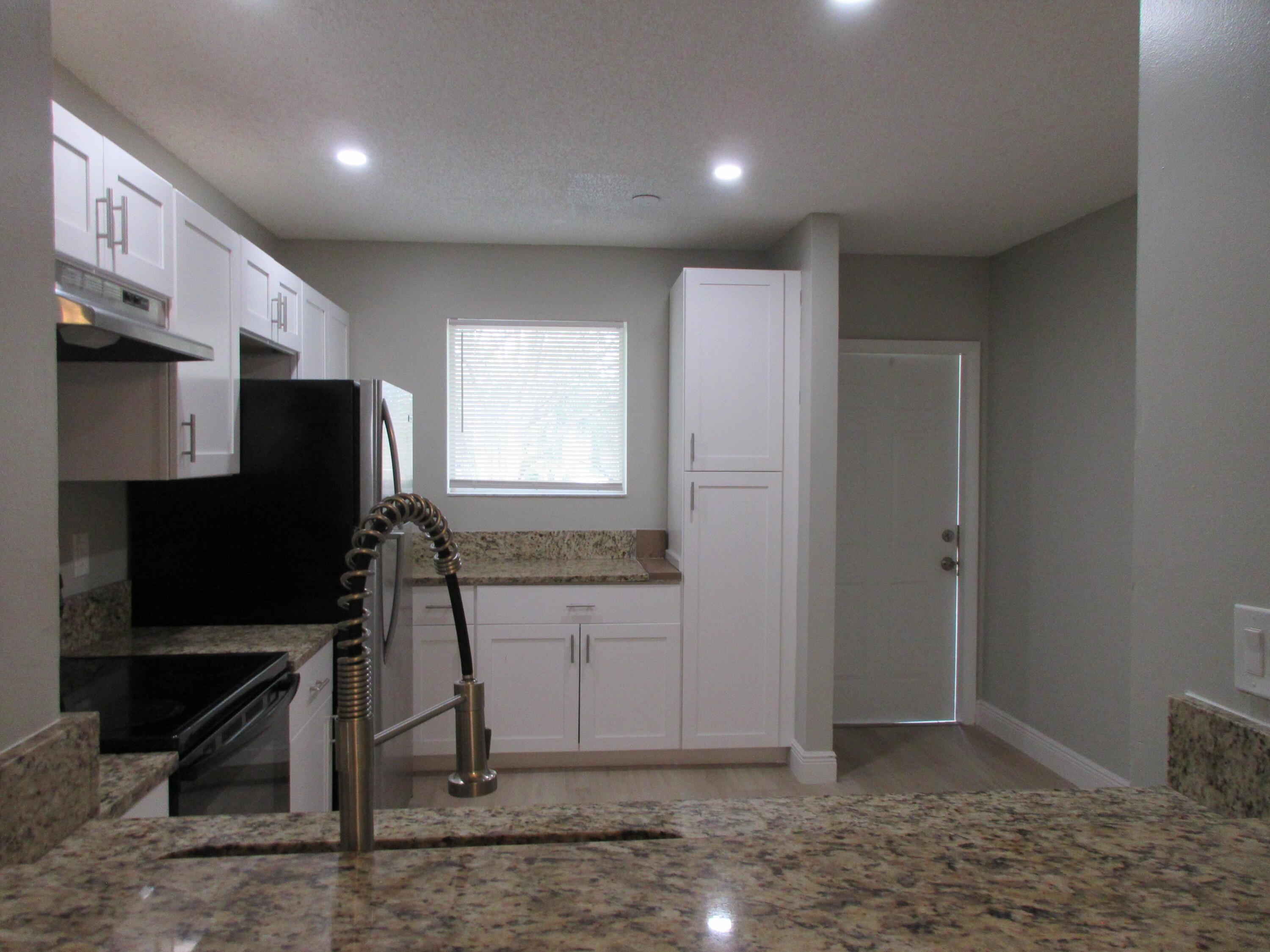 11448 NW 42nd Street, Coral Springs, FL 33065, Coral Springs - Photo 3