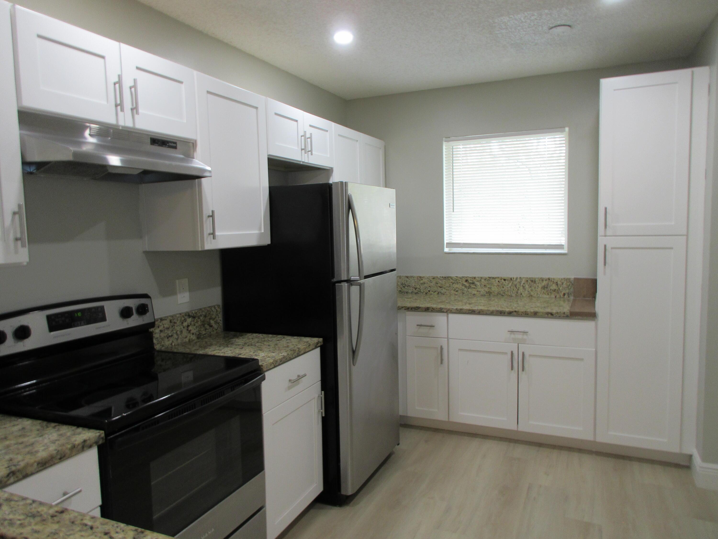 11448 NW 42nd Street, Coral Springs, FL 33065, Coral Springs - Photo 4