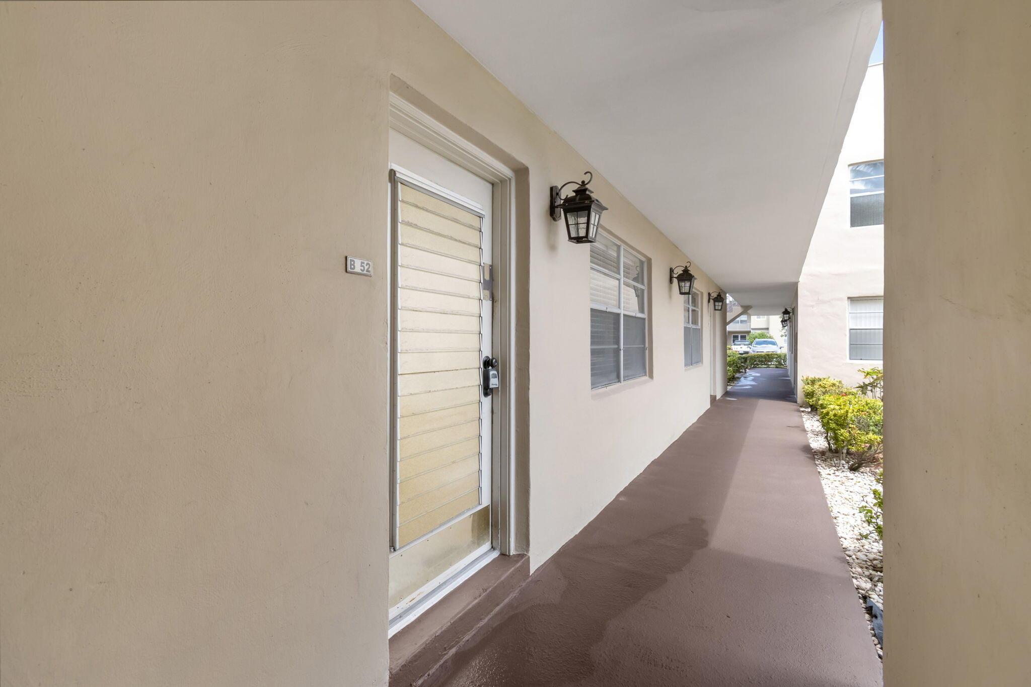 52 BURGUNDY B, Delray Beach, FL 33484, Delray Beach - Photo 3