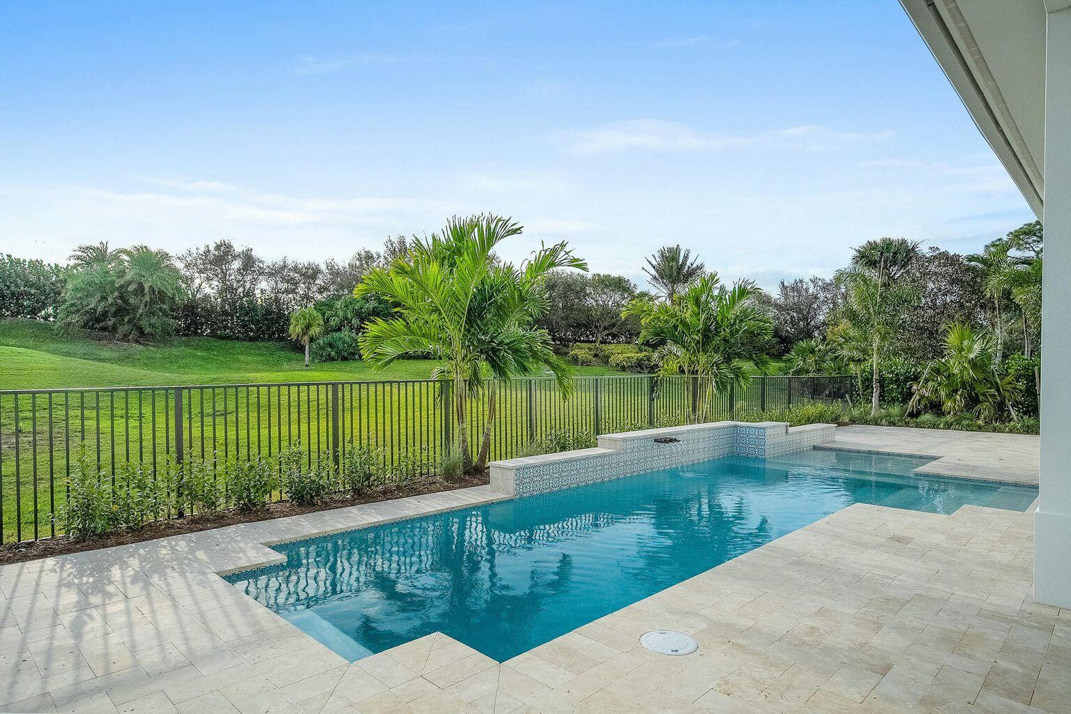 110 SE Via Verona, Port St. Lucie, FL 34984, Port St. Lucie - Photo 3