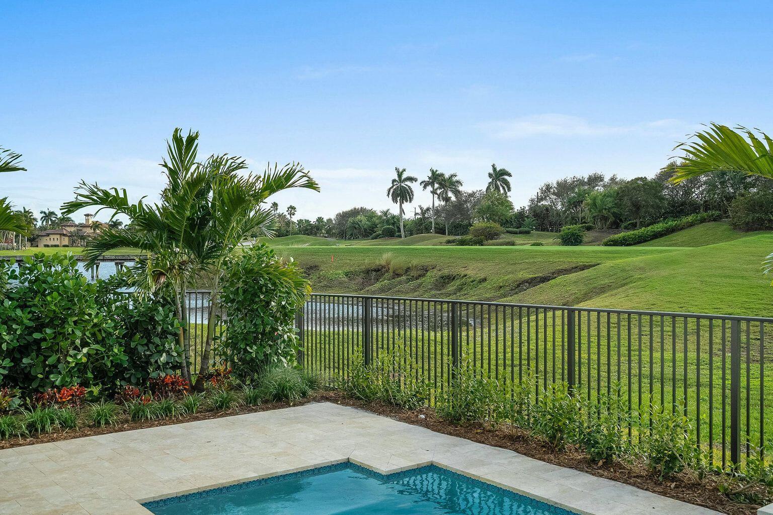 110 SE Via Verona, Port St. Lucie, FL 34984, Port St. Lucie - Photo 4