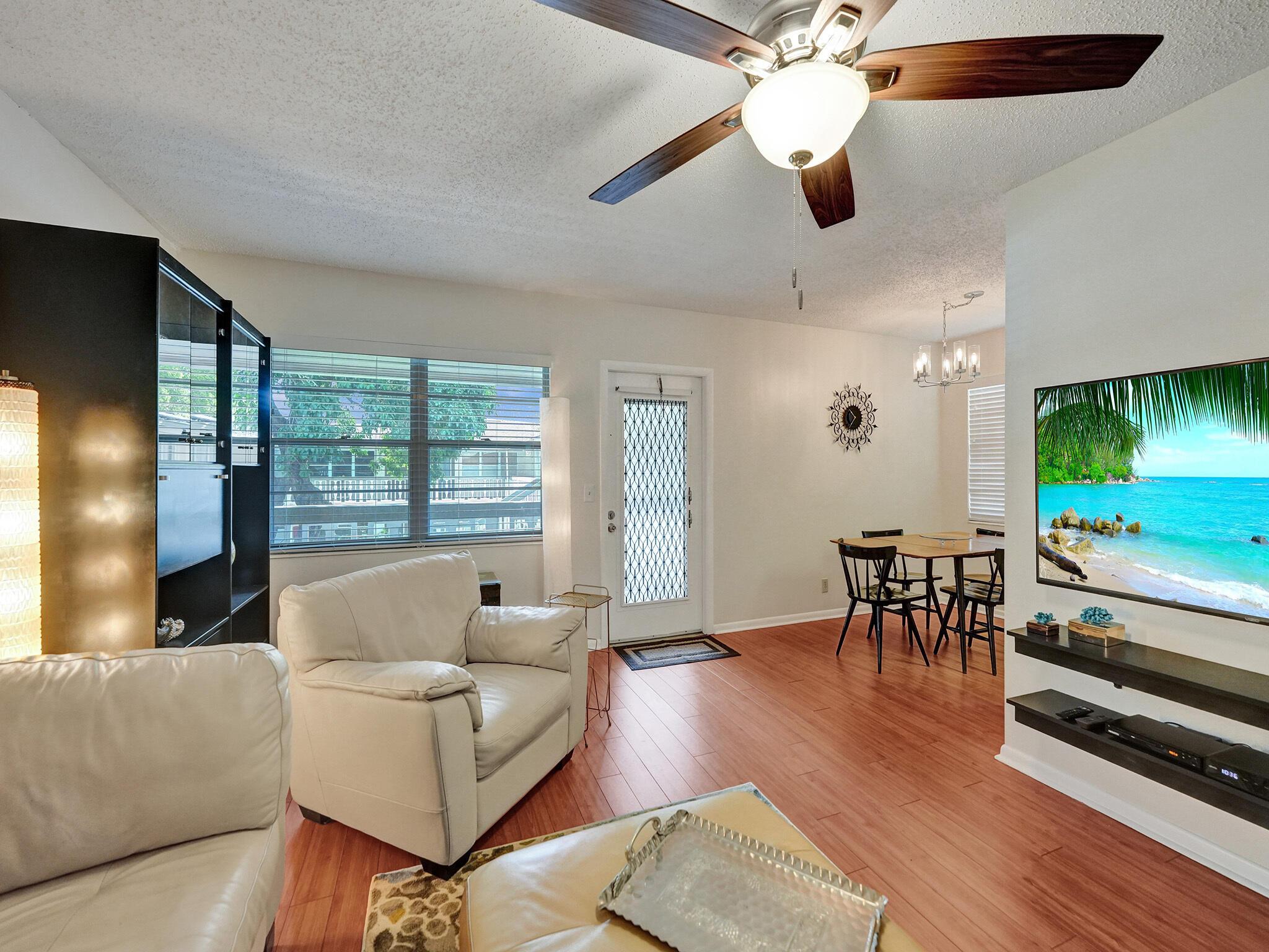 232 Farnham J 232, Deerfield Beach, FL 33442, Deerfield Beach - Photo 3