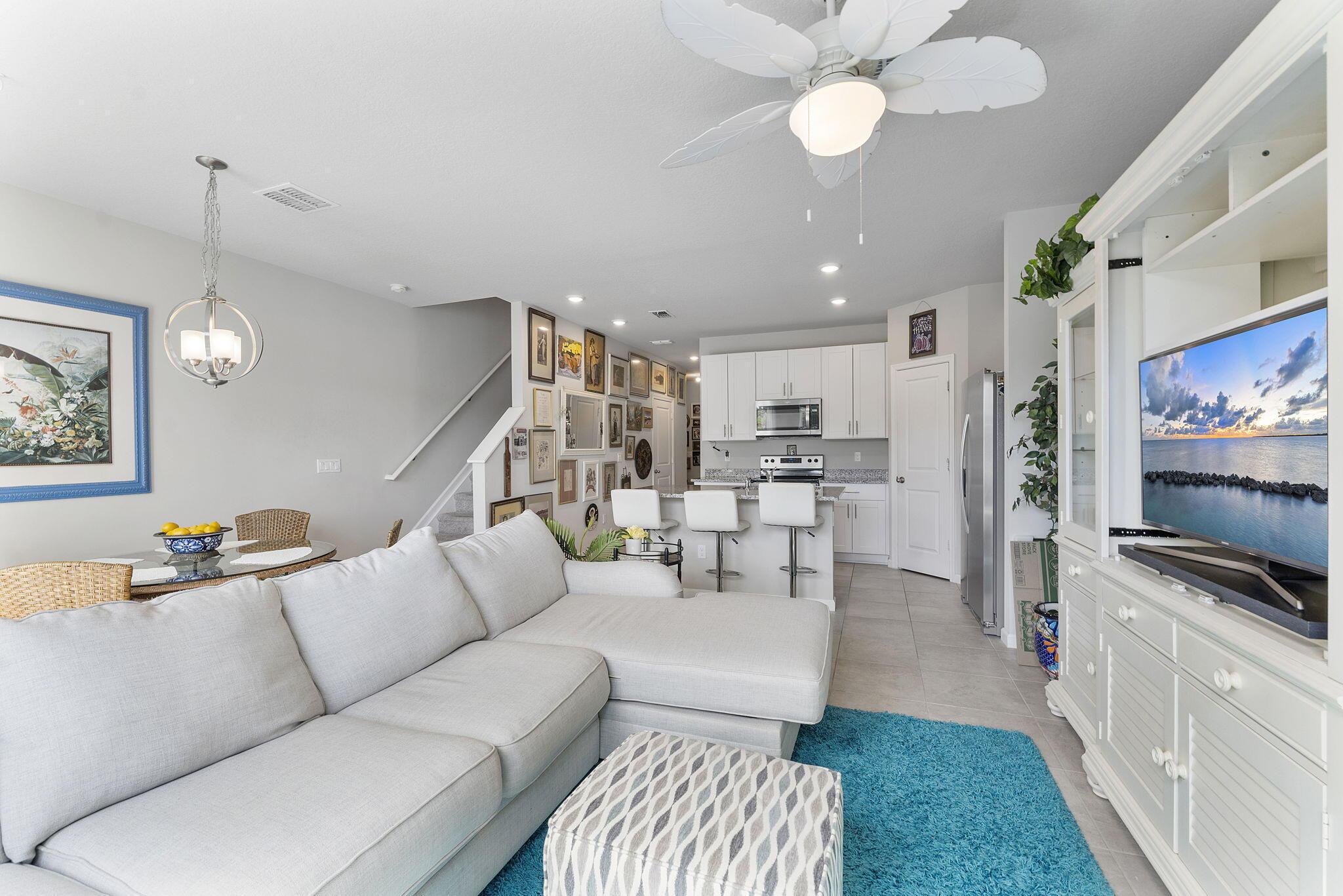 3947 SE Mentmore Lane, Stuart, FL 34997, Stuart - Photo 4