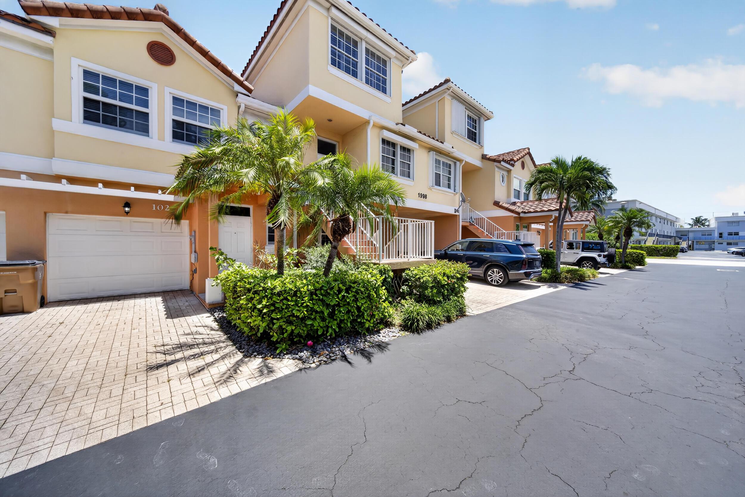 1998 NE 7TH Street 103, Deerfield Beach, FL 33441, Deerfield Beach - Photo 2