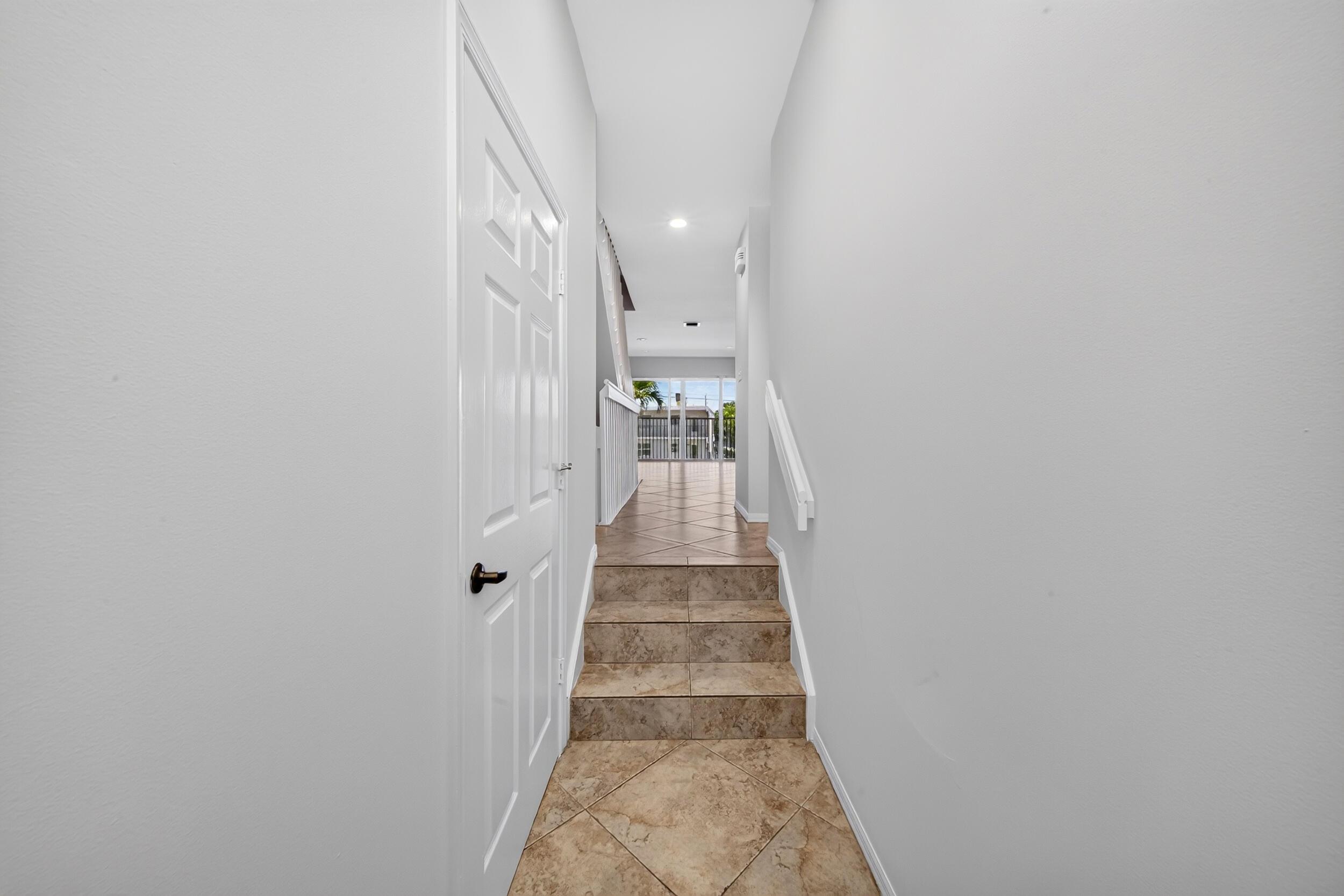 1998 NE 7TH Street 103, Deerfield Beach, FL 33441, Deerfield Beach - Photo 4