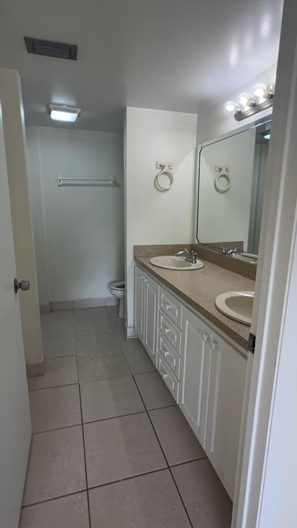 905 Southridge Road 204a, Delray Beach, FL 33444, Delray Beach - Photo 4