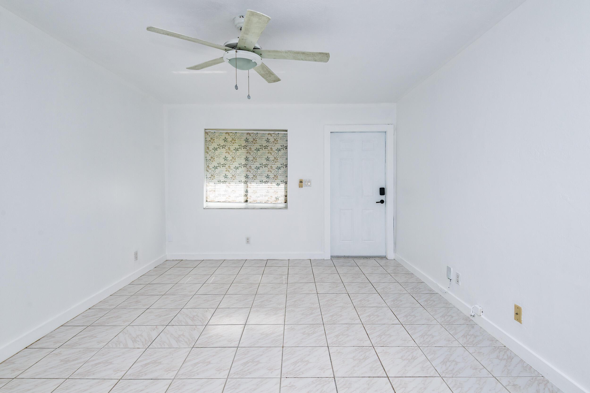 2501 TAYLOR Street C, Hollywood, FL 33020, Hollywood - Photo 4
