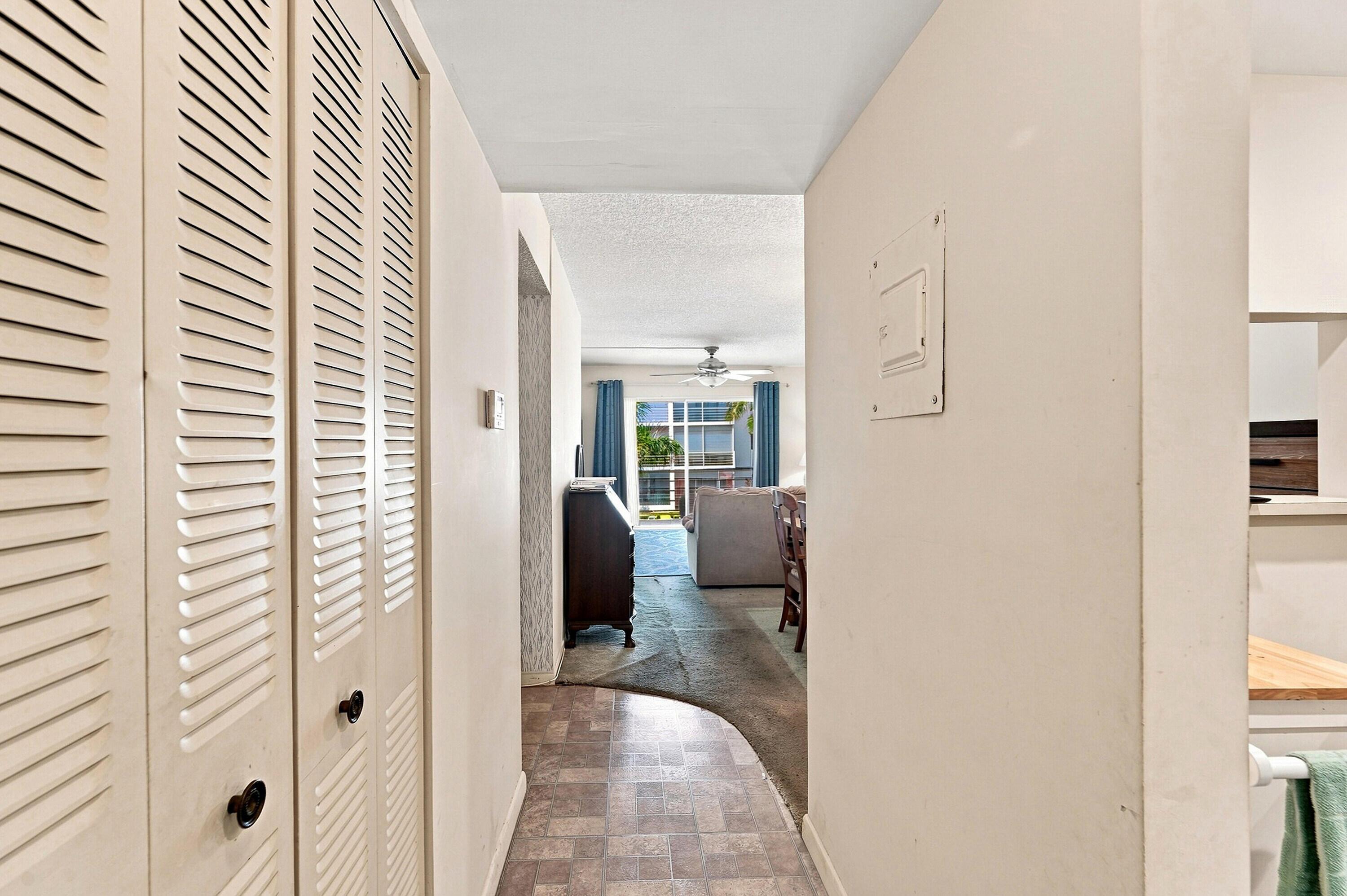 3000 E SUNRISE LAKES Drive E 223, Sunrise, FL 33322, Sunrise - Photo 5