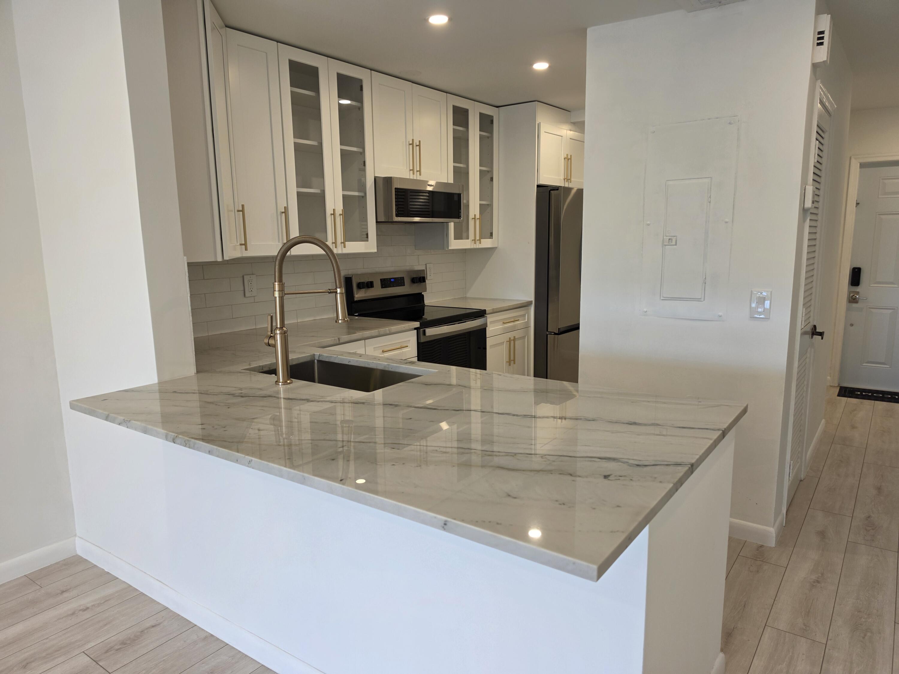 440 CANAL Point S 2260, Delray Beach, FL 33444, Delray Beach - Photo 5