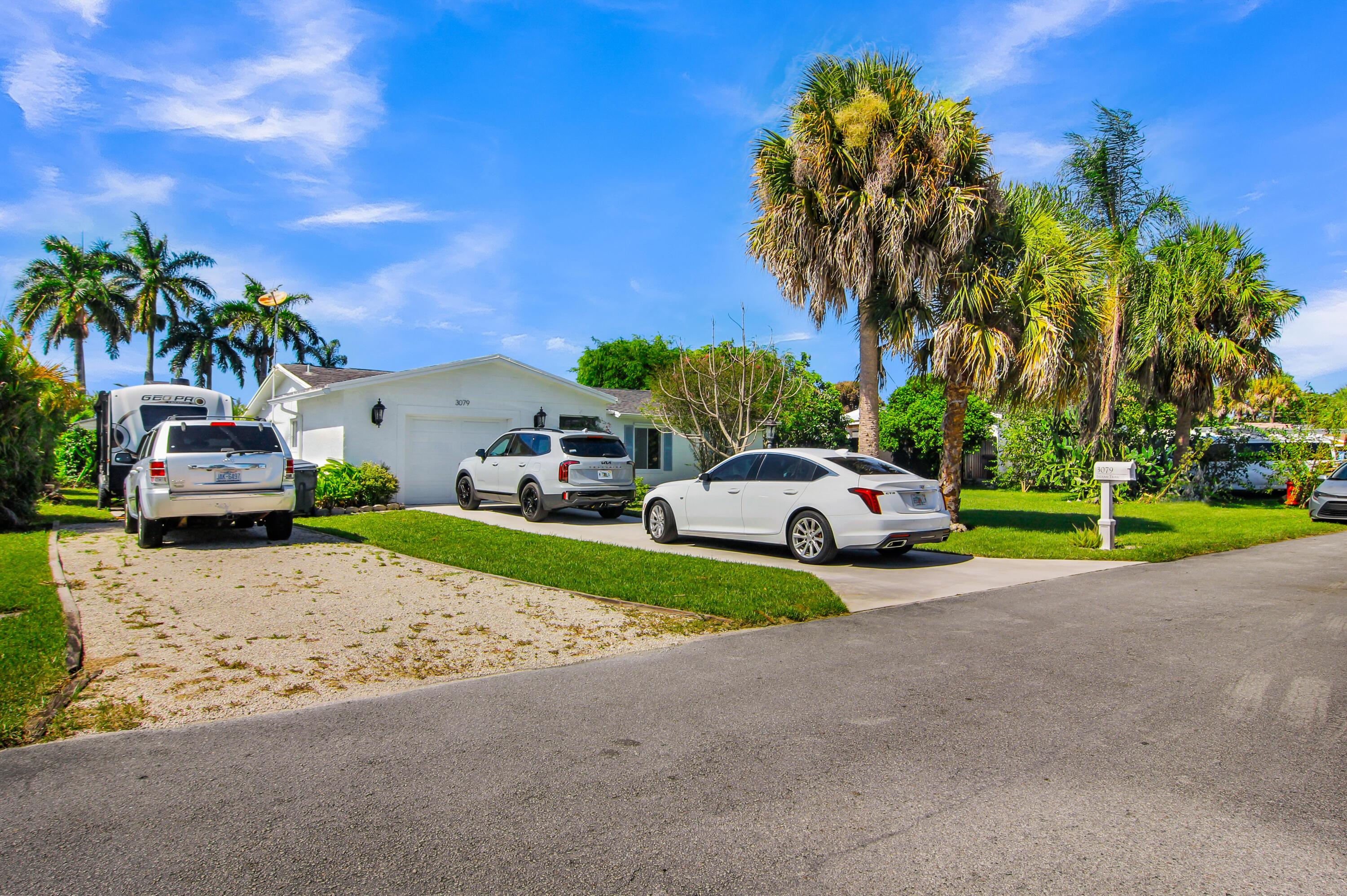 3079 Indian Trail, Lake Worth, FL 33462, Lake Worth - Photo 3