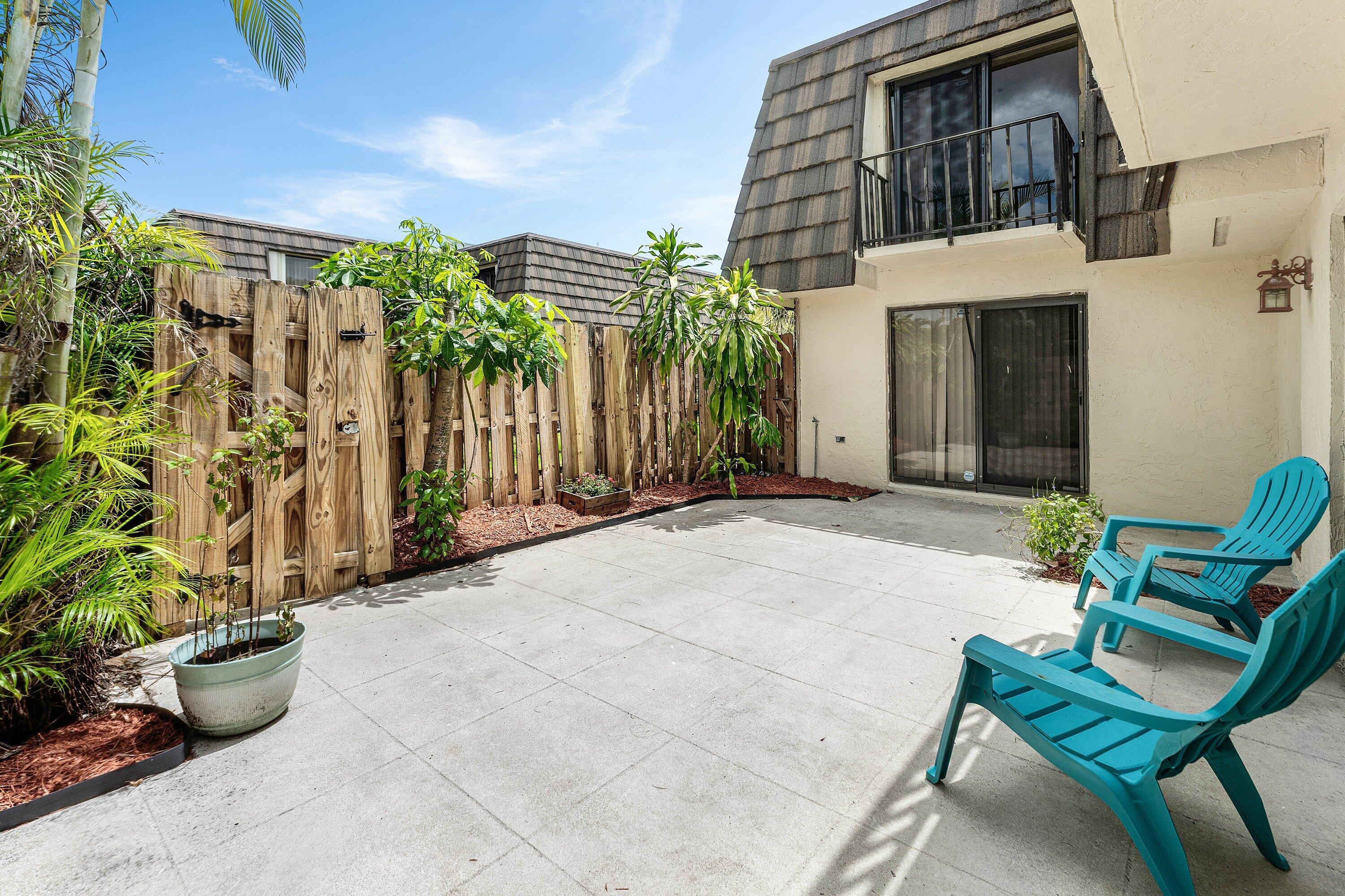 1534 FOREST LAKES Circle D, West Palm Beach, FL 33406, West Palm Beach - Photo 4