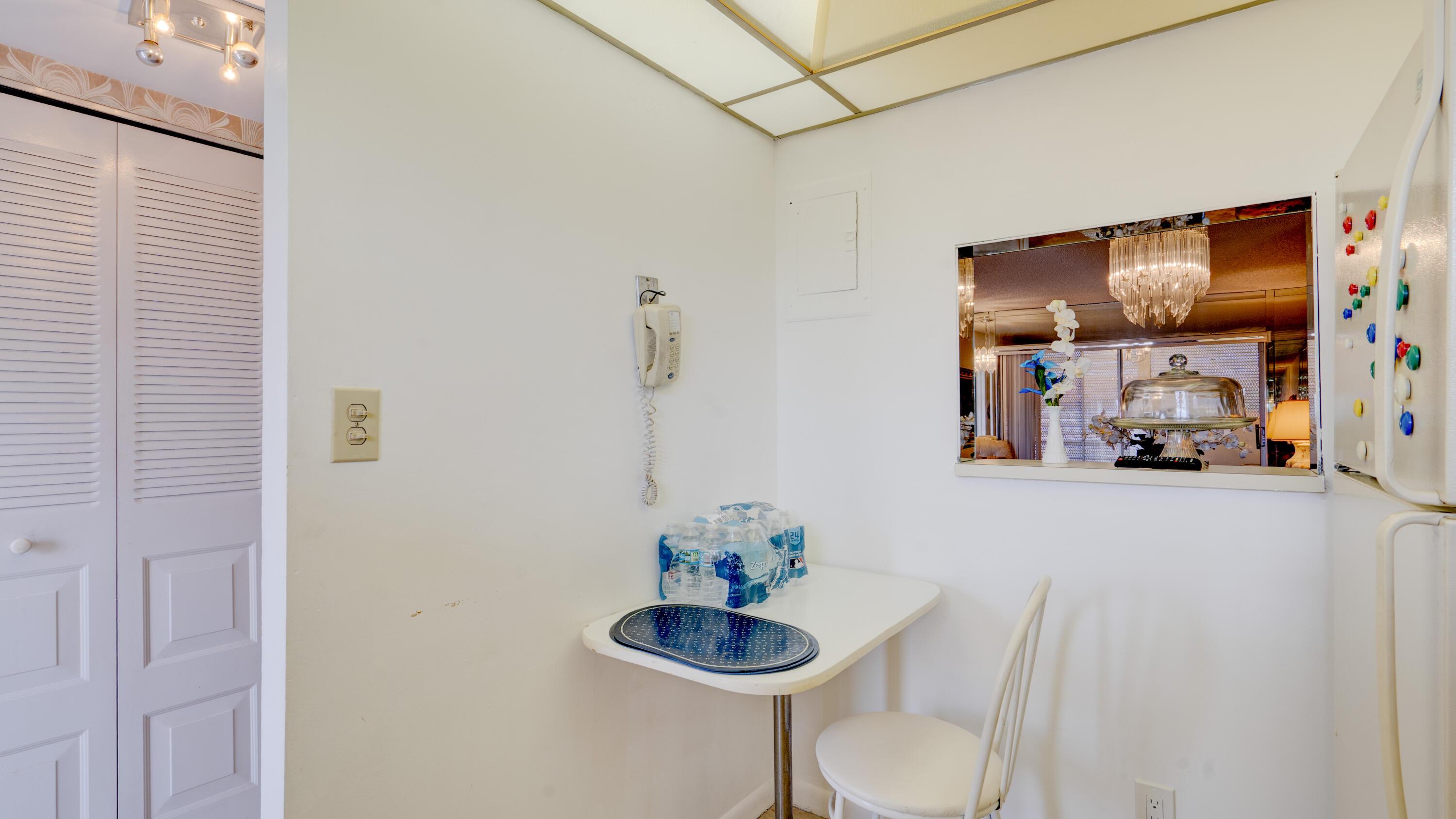 9400 SUNRISE LAKES Boulevard 303, Sunrise, FL 33322, Sunrise - Photo 5