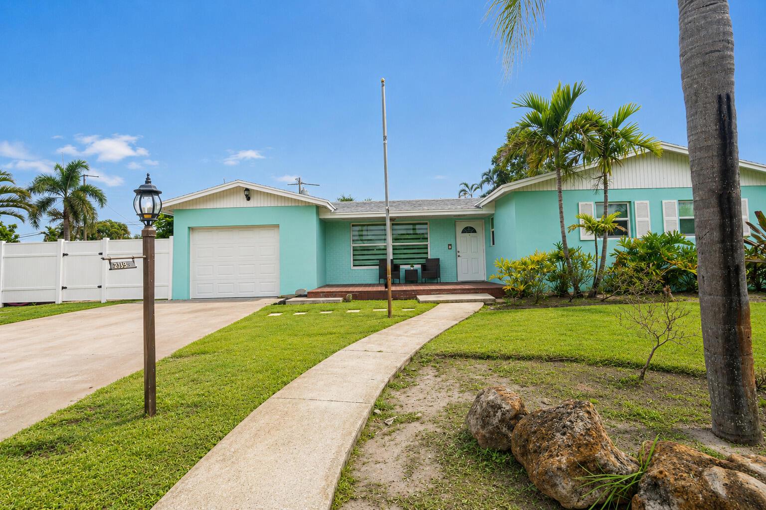2395 Edgewater Drive, West Palm Beach, FL 33406, West Palm Beach - Photo 5