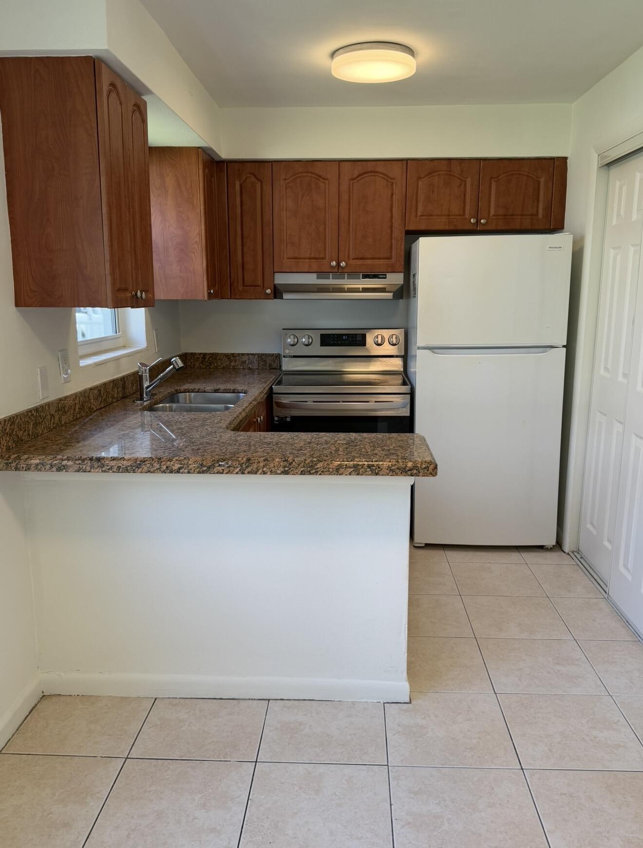 5210 SW 90th Way 2, Cooper City, FL 33328, Cooper City - Photo 5