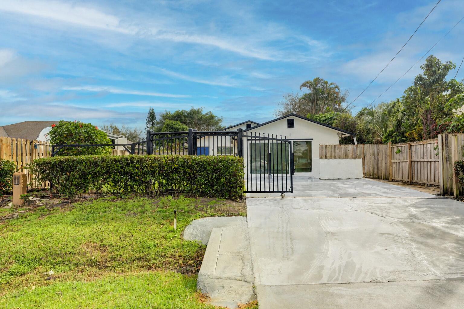 3394 SE JEFFERSON Street, Stuart, FL 34997, Stuart