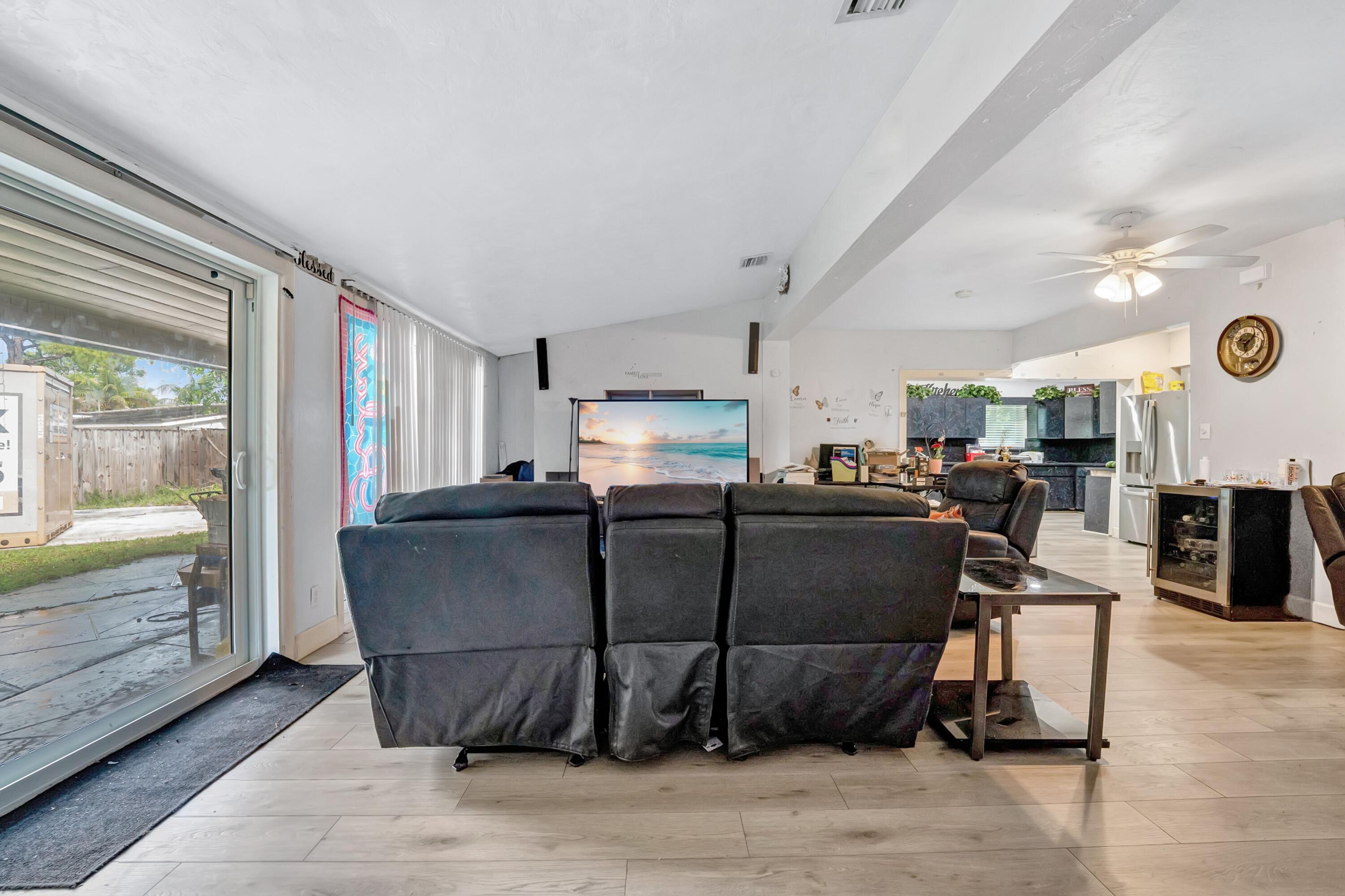 3250 E Glendale Boulevard, Fort Lauderdale, FL 33312, Fort Lauderdale - Photo 5