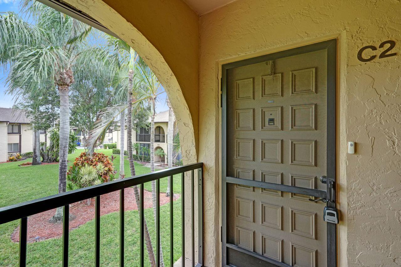 429 Pine Glen Lane C-2, Greenacres, FL 33463, Greenacres - Photo 4