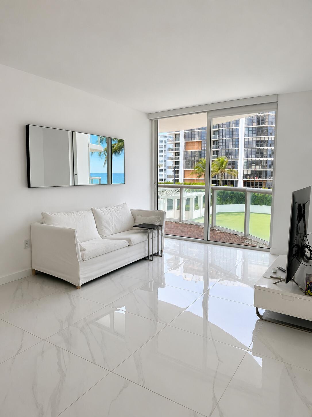 6365 Collins Avenue 811, Miami Beach, FL 33141, Miami Beach - Photo 4