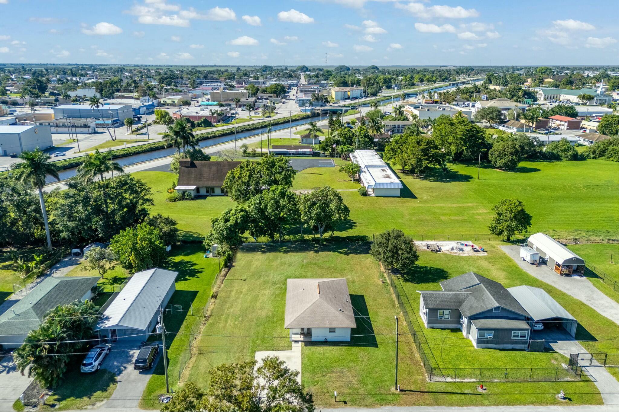 116 SE 3RD Street N, Belle Glade, FL 33430, Belle Glade - Photo 4
