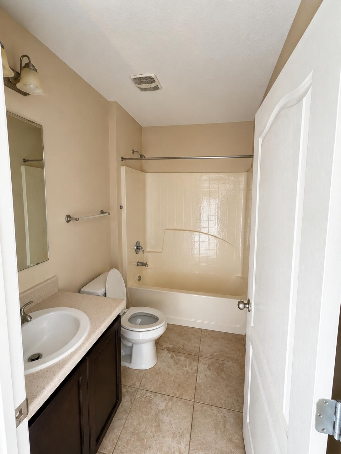 5332 NW WISK FERN Circle, Port St. Lucie, FL 34986, Port St. Lucie