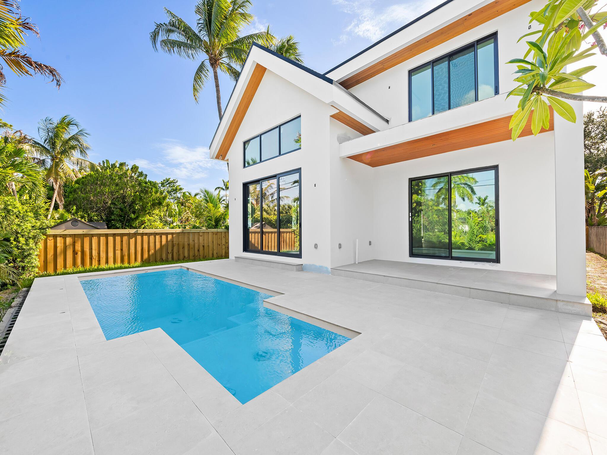 1628 NE 17th Avenue, Fort Lauderdale, FL 33305, Fort Lauderdale - Photo 3