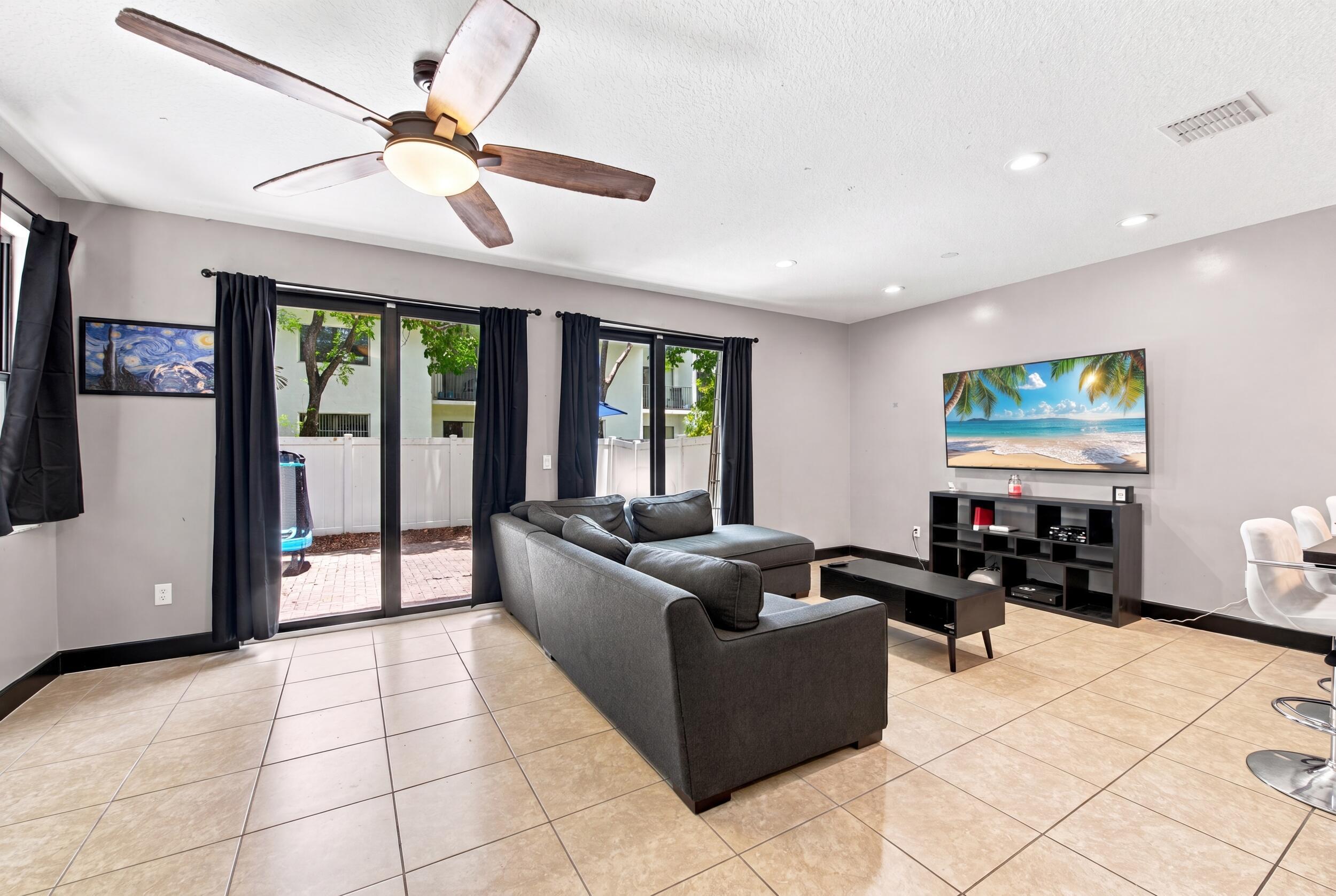 4817 NW 59th Street, Tamarac, FL 33319, Tamarac - Photo 3