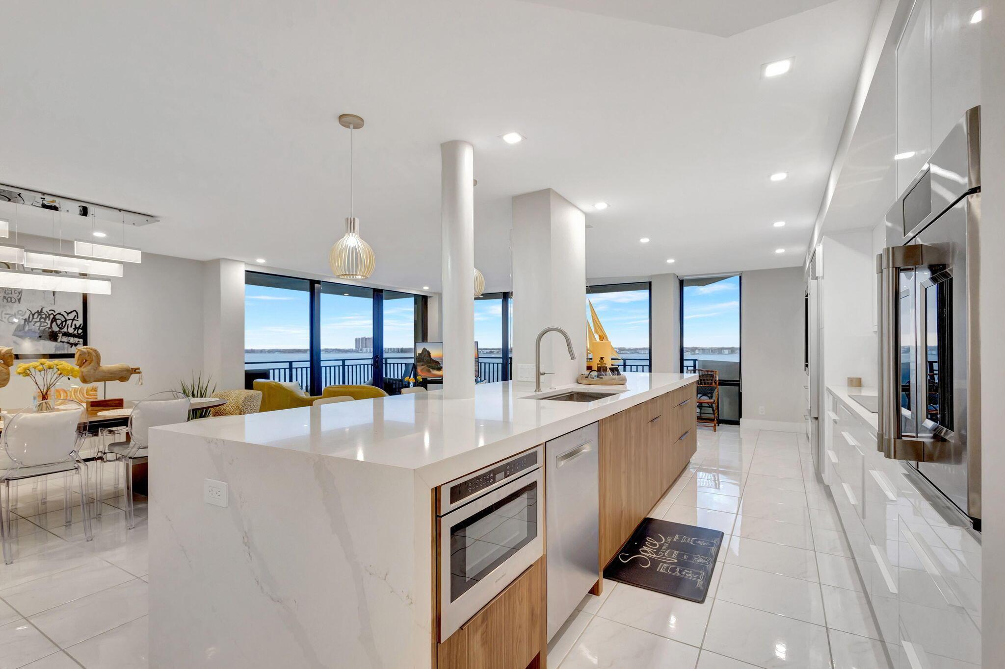 5460 N Ocean Drive 7-C, Singer Island, FL 33404, Singer Island - Photo 2