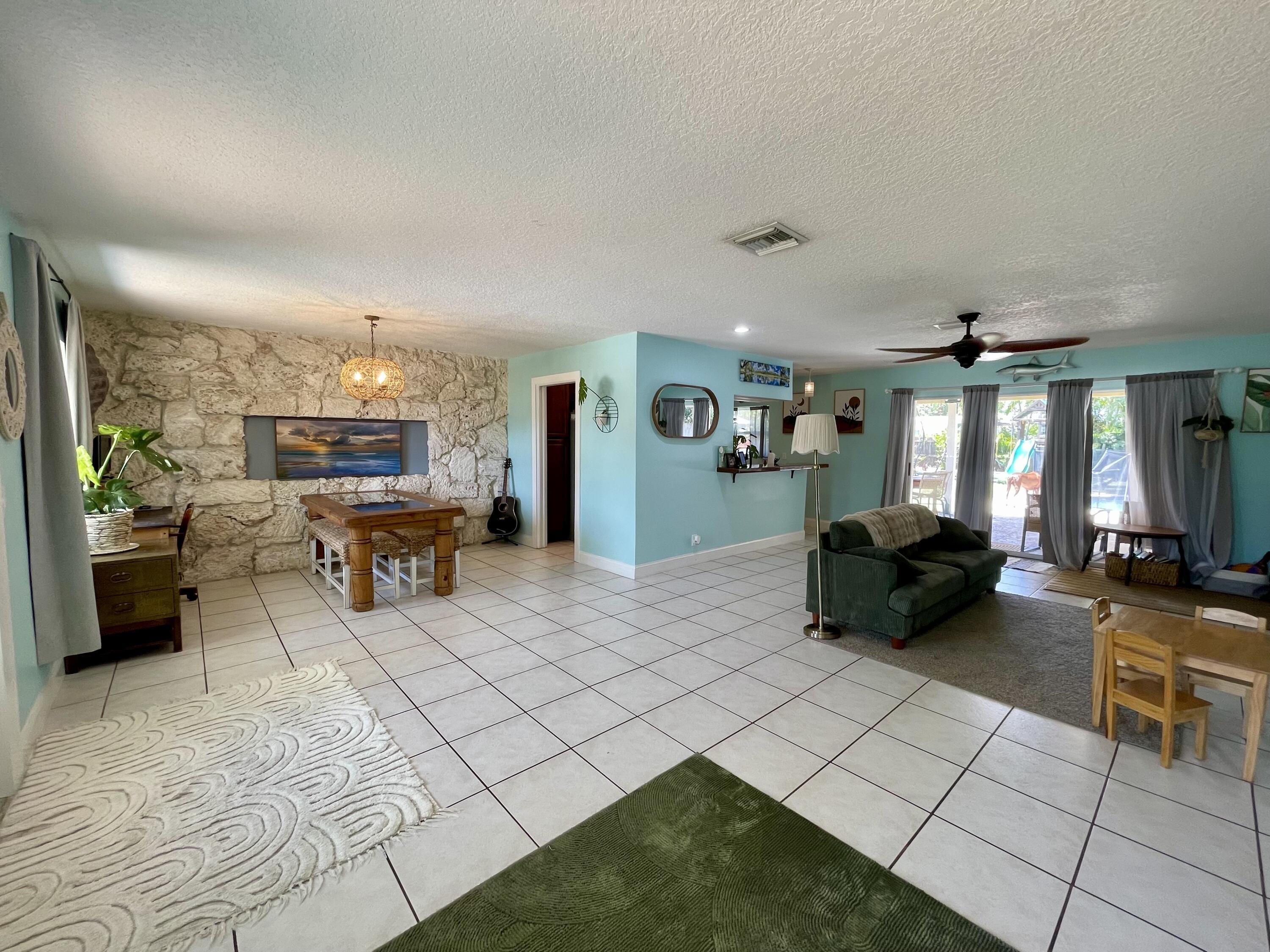 415 Beacon Street, Tequesta, FL 33469, Tequesta - Photo 2