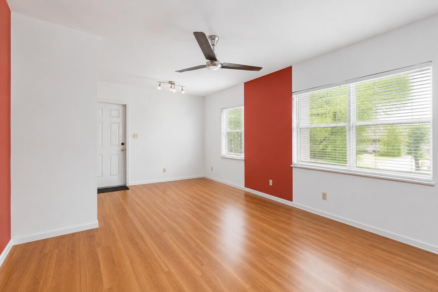 5109 Pinewood Avenue, West Palm Beach, FL 33407, West Palm Beach - Photo 4