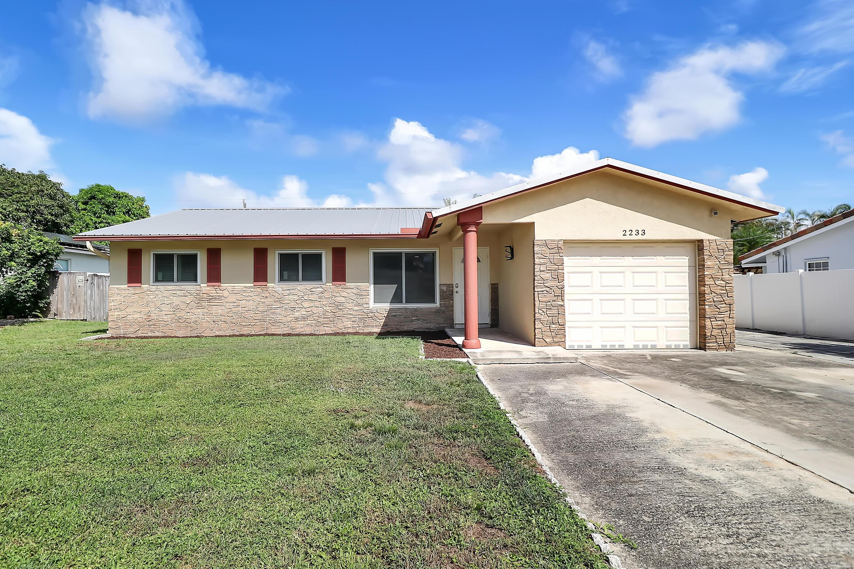 2233 NW 3rd Avenue, Boca Raton, FL 33431, Boca Raton - Photo 2