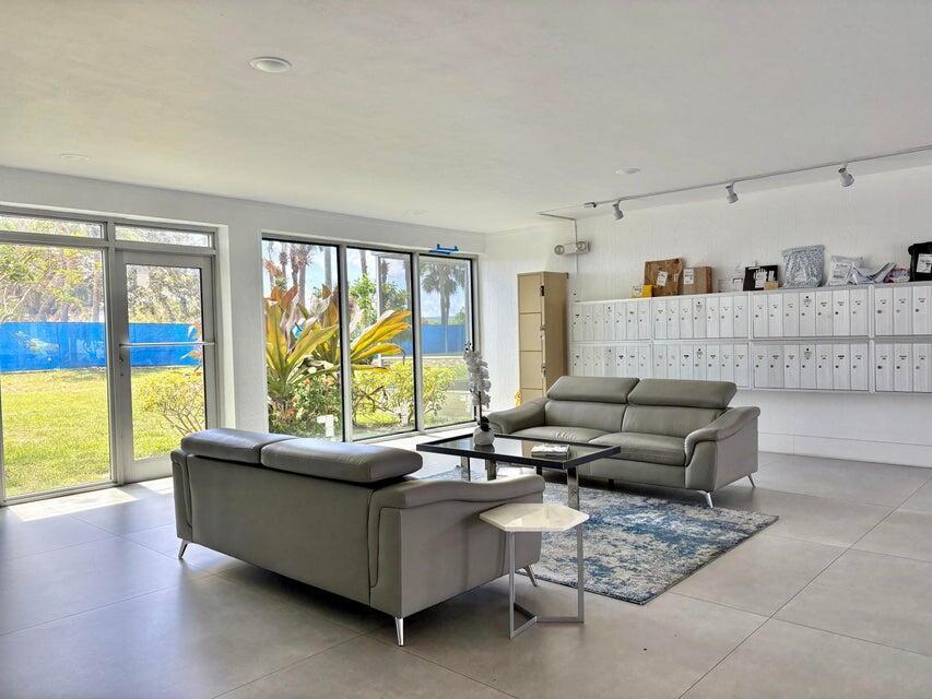 5700 NW 2nd Avenue 202, Boca Raton, FL 33487, Boca Raton - Photo 2