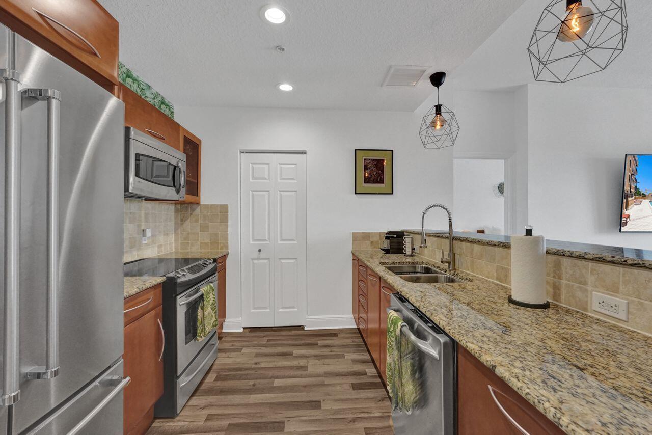 511 LUCERNE Avenue 613, Lake Worth Beach, FL 33460, Lake Worth Beach