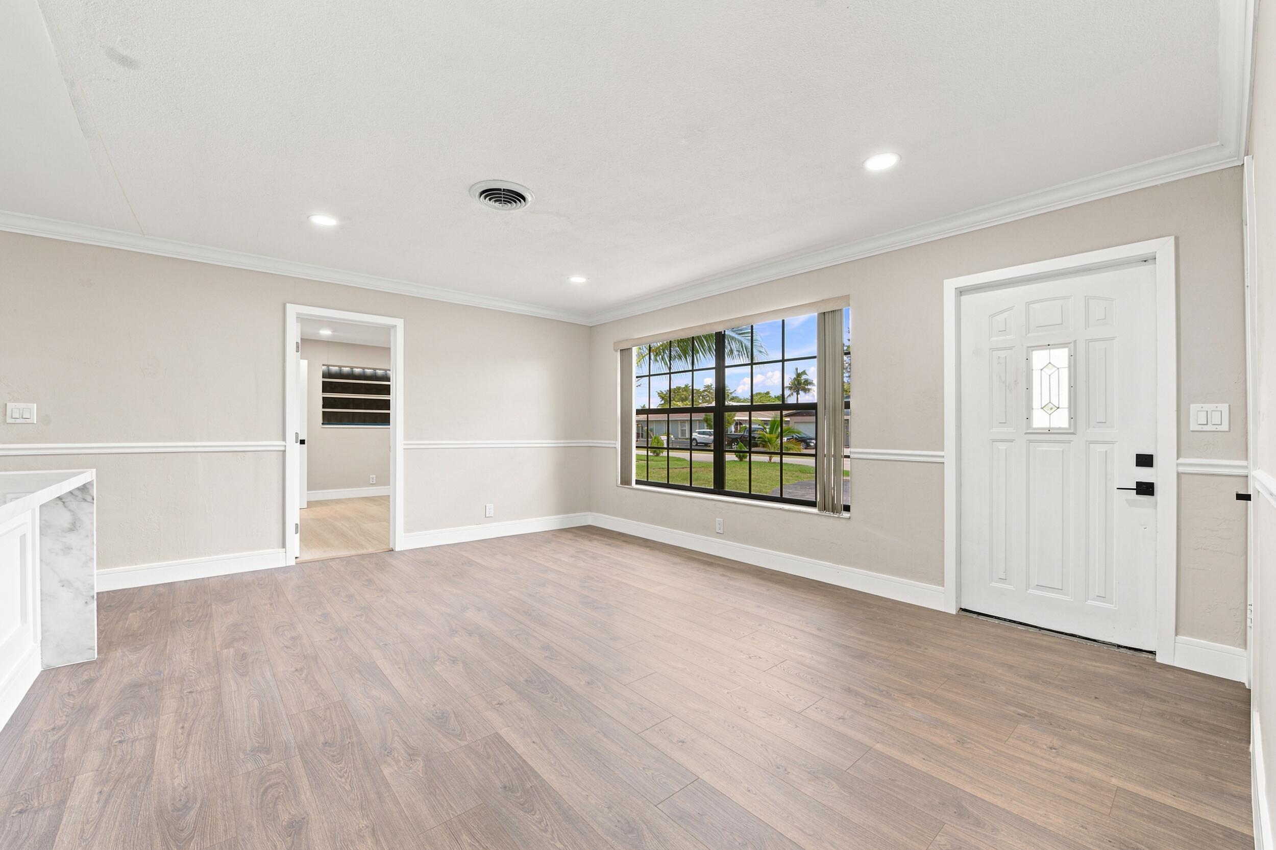 6115 SW 3rd Street, Margate, FL 33068, Margate - Photo 5