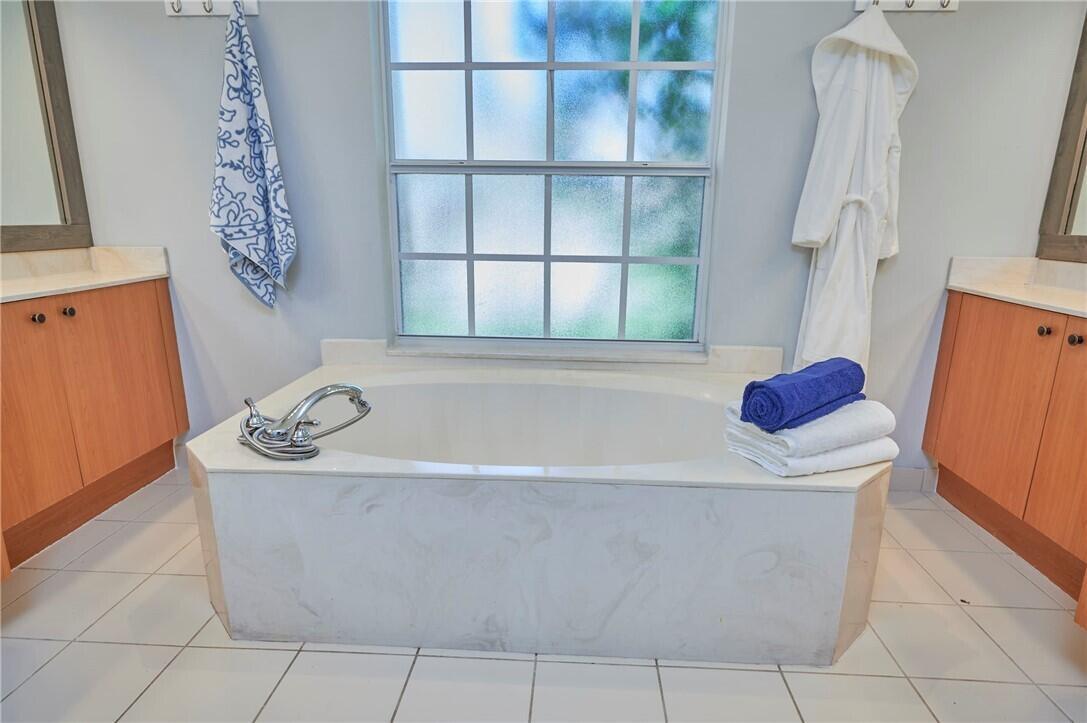 6024 SANTA MARGARITO Drive, Fort Pierce, FL 34951, Fort Pierce - Photo 3