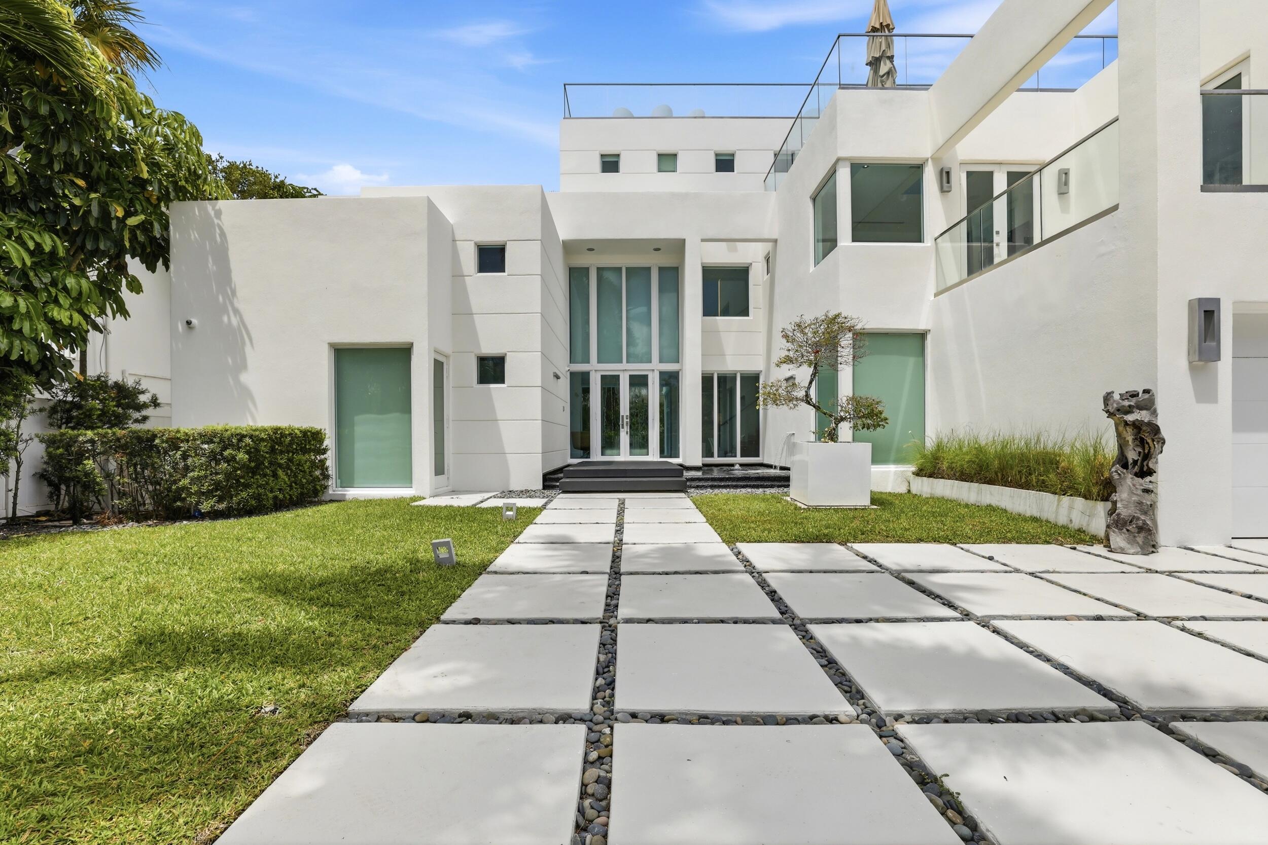 3017 N ATLANTIC Boulevard, Fort Lauderdale, FL 33308, Fort Lauderdale - Photo 2