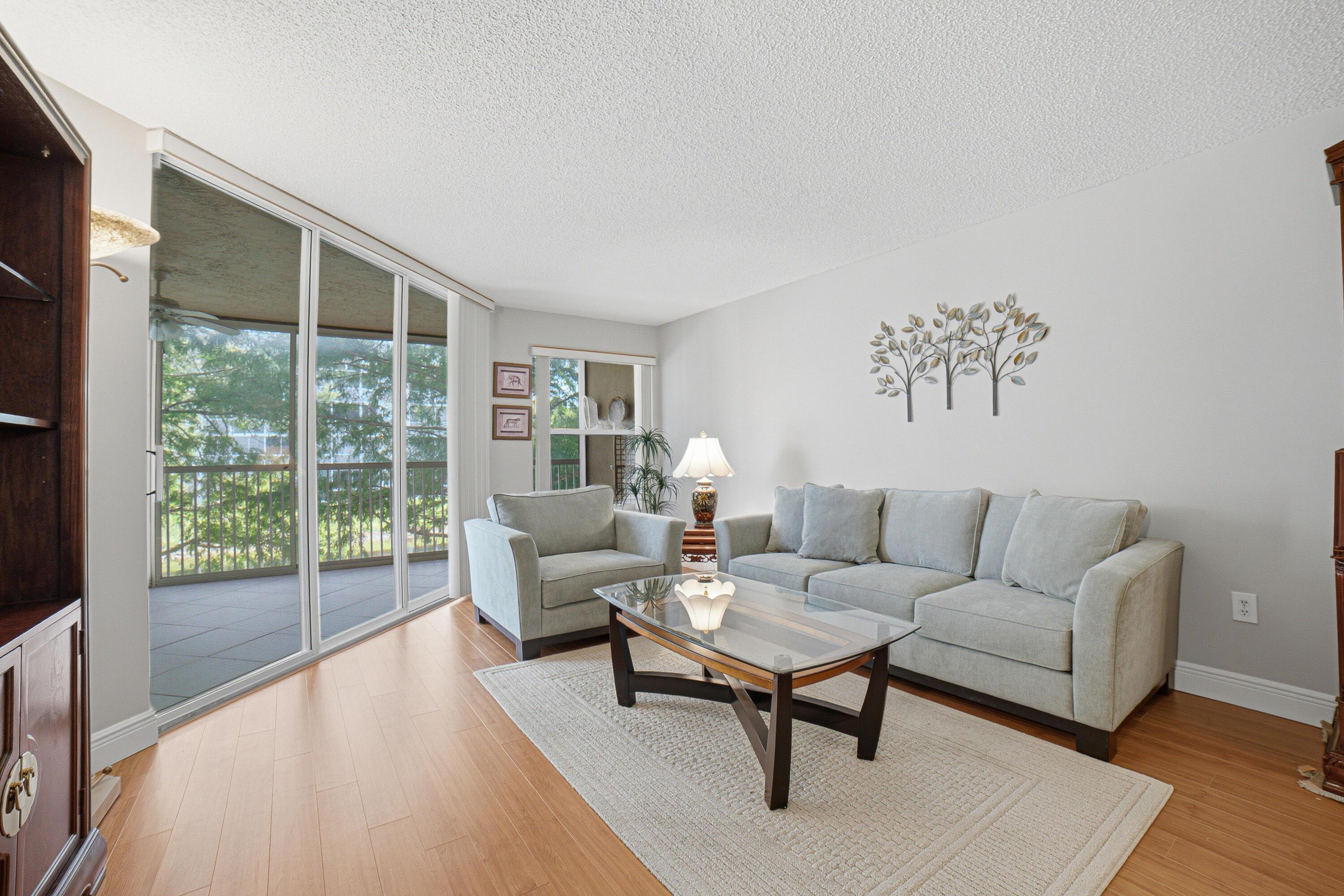 7643 Granville Drive 210, Tamarac, FL 33321, Tamarac - Photo 4