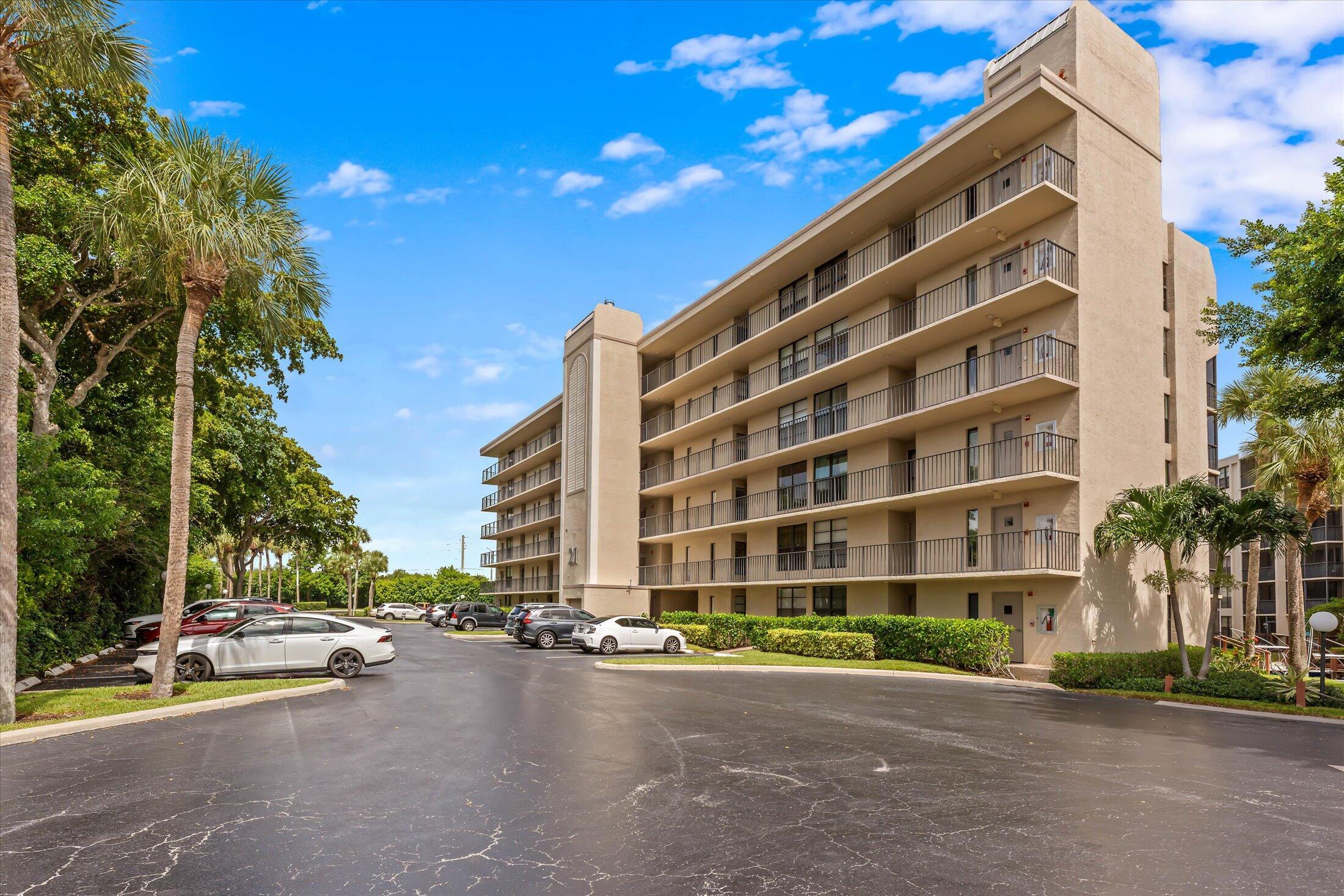 21 ROYAL PALM Way 1050, Boca Raton, FL 33432, Boca Raton