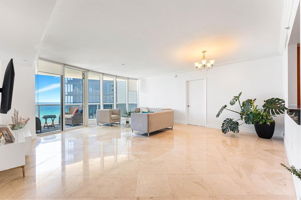 17201 COLLINS Avenue 805, Sunny Isles Beach, FL 33160, Sunny Isles Beach - Photo 4