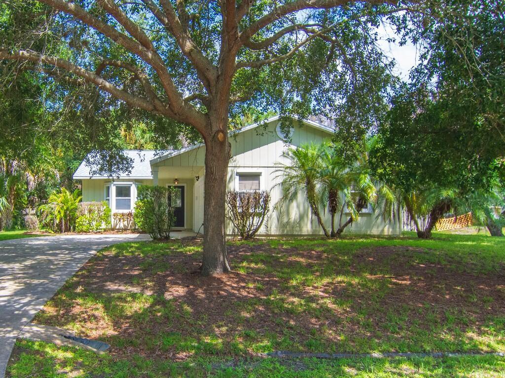 722 Wentworth Street, Sebastian, FL 32958, Sebastian - Photo 2