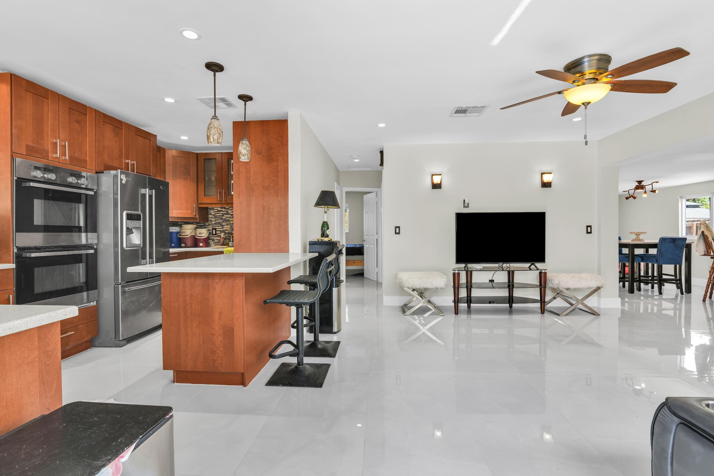 1218 SW 2ND Avenue, Pompano Beach, FL 33060, Pompano Beach