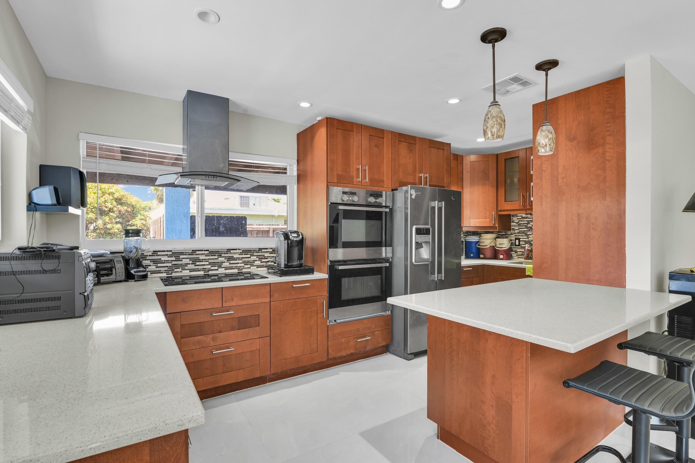 1218 SW 2ND Avenue, Pompano Beach, FL 33060, Pompano Beach - Photo 4
