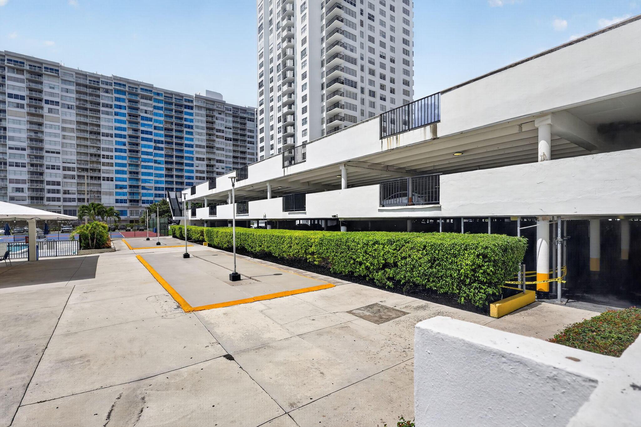 2780 NE 183RD Street 112, Aventura, FL 33160, Aventura - Photo 3