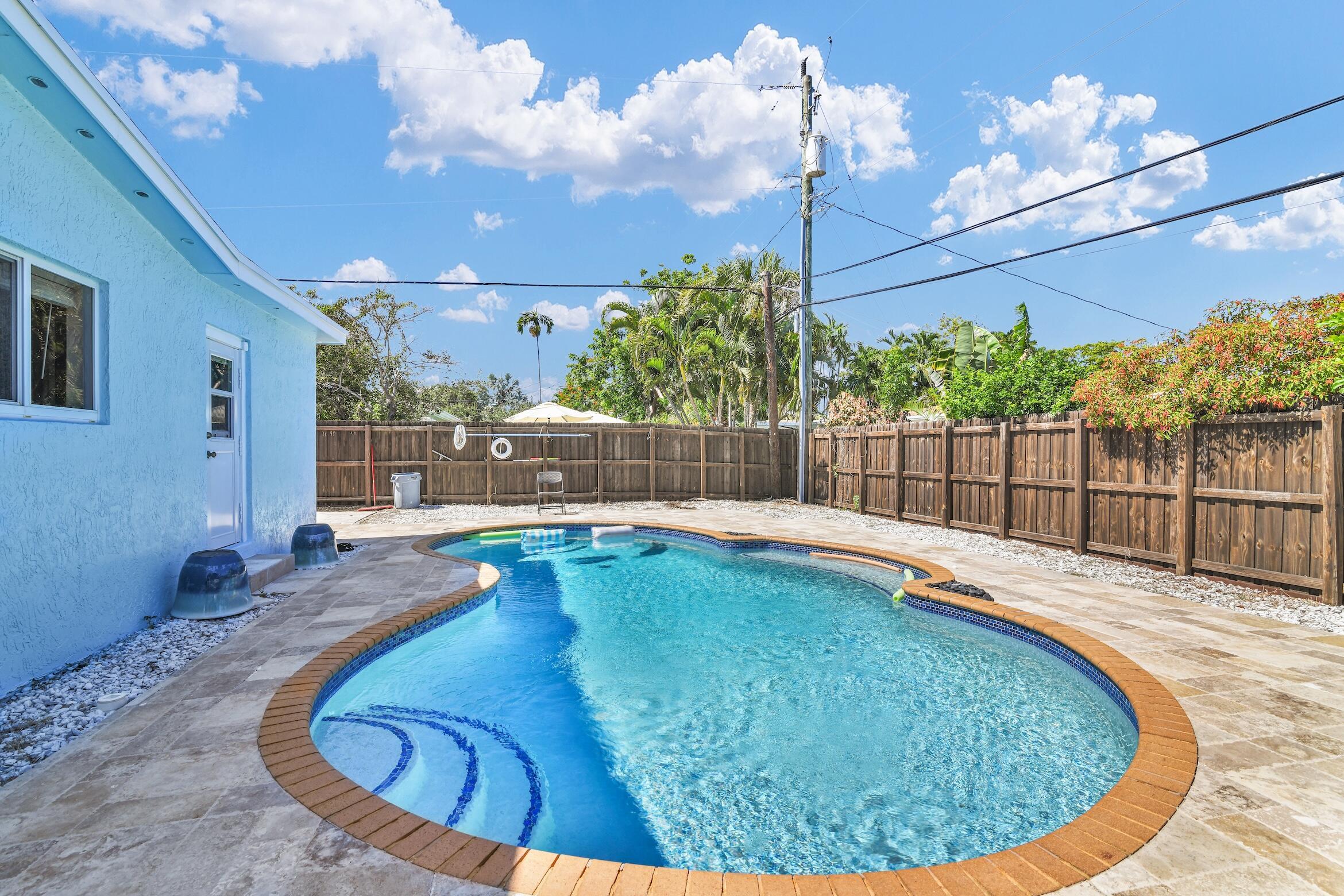 1218 SW 2ND Avenue, Pompano Beach, FL 33060, Pompano Beach - Photo 2