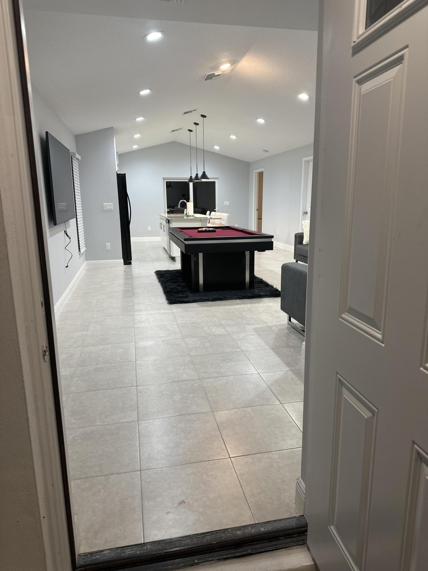 723 20TH Street, West Palm Beach, FL 33407, West Palm Beach - Photo 3