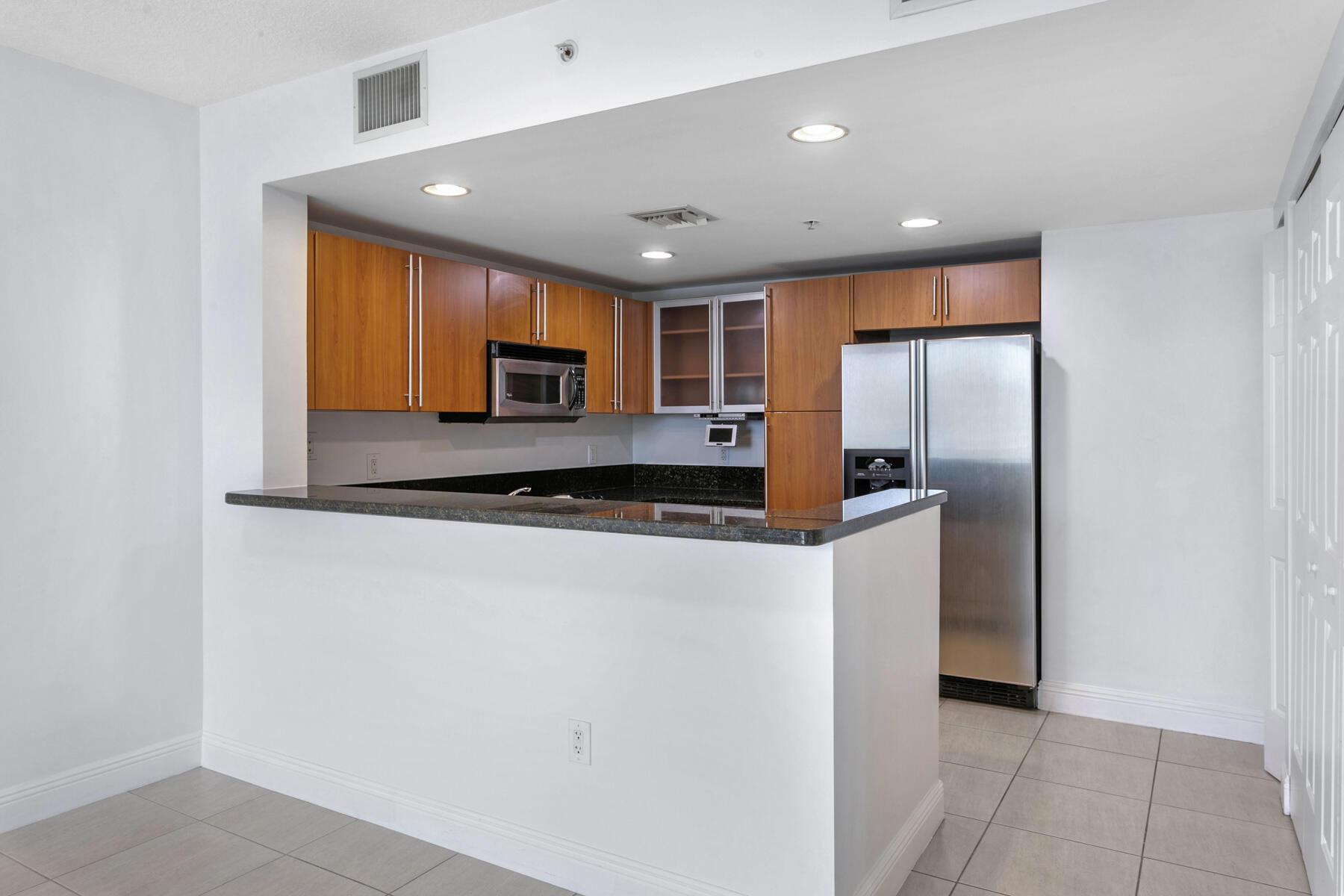 610 CLEMATIS Street 418, West Palm Beach, FL 33401, West Palm Beach - Photo 5