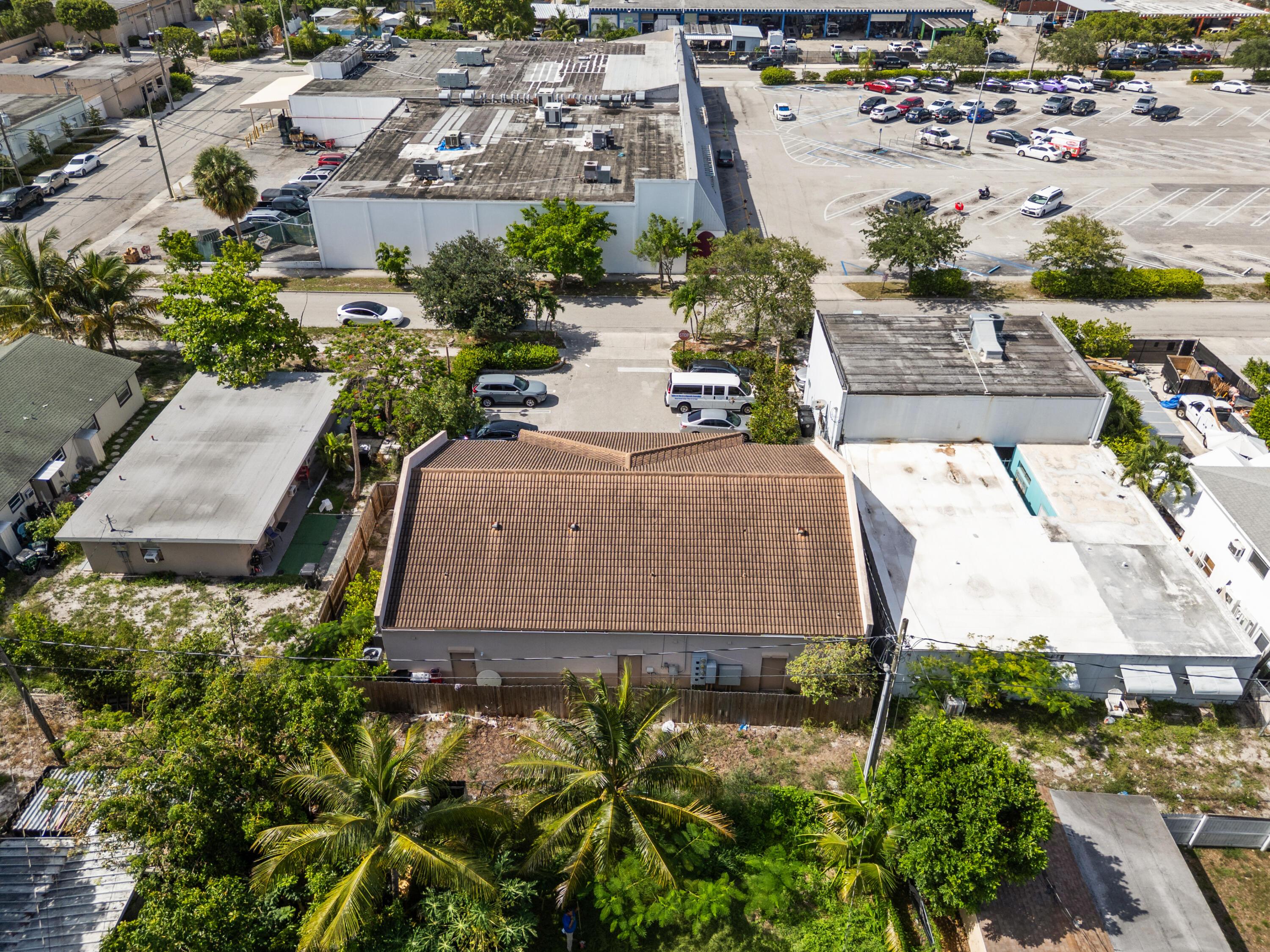 1125 Crestwood Boulevard, Lake Worth Beach, FL, Lake Worth Beach - Photo 3